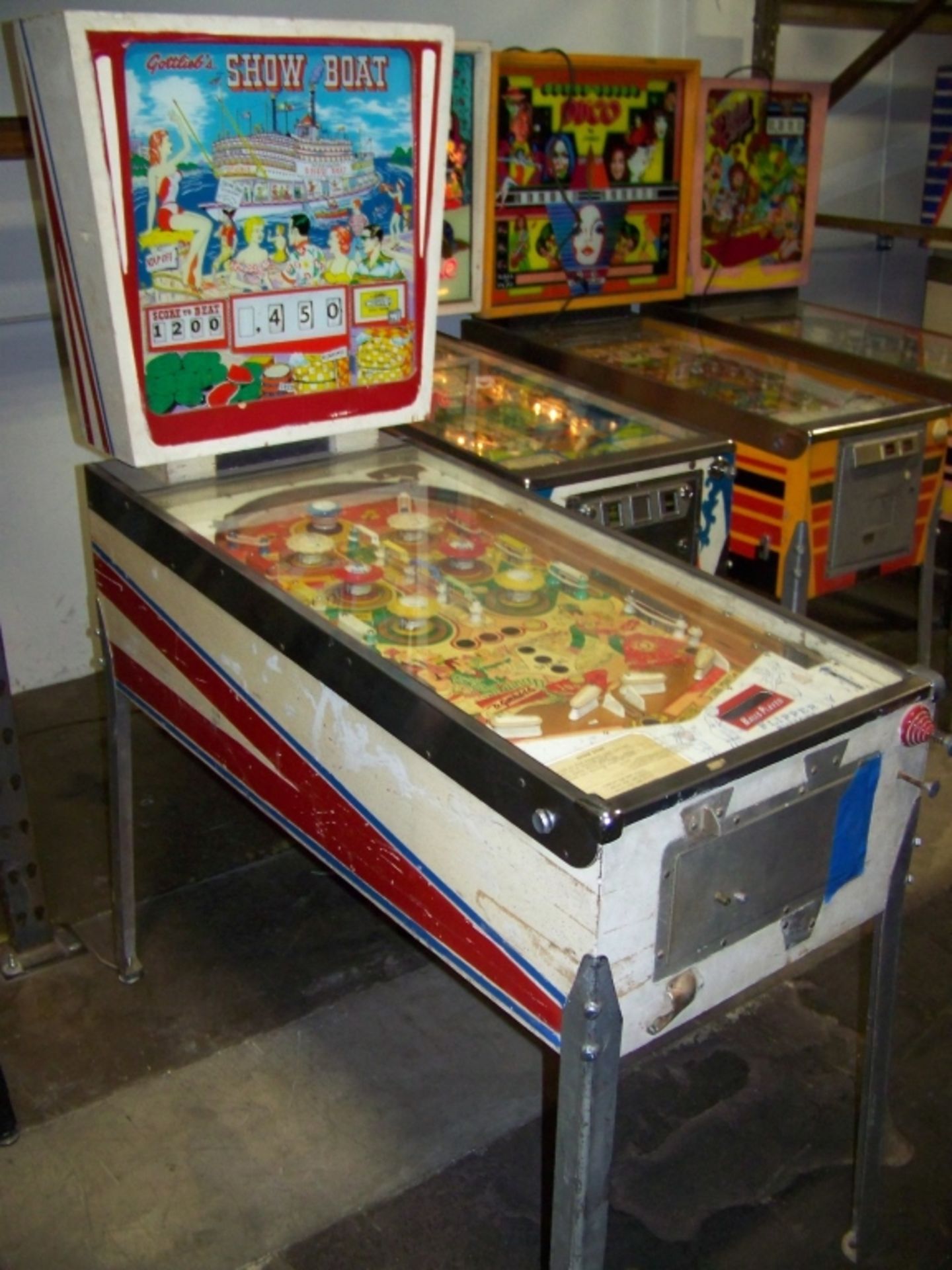 SHOW BOAT WEDGE HEAD PINBALL 1961 GOTTLIEB