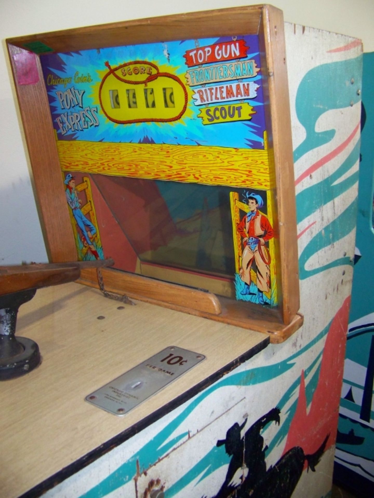 1960 CHICAGO COIN'S PONY EXPRESS RIFLE ARCADE GAME - Image 4 of 6