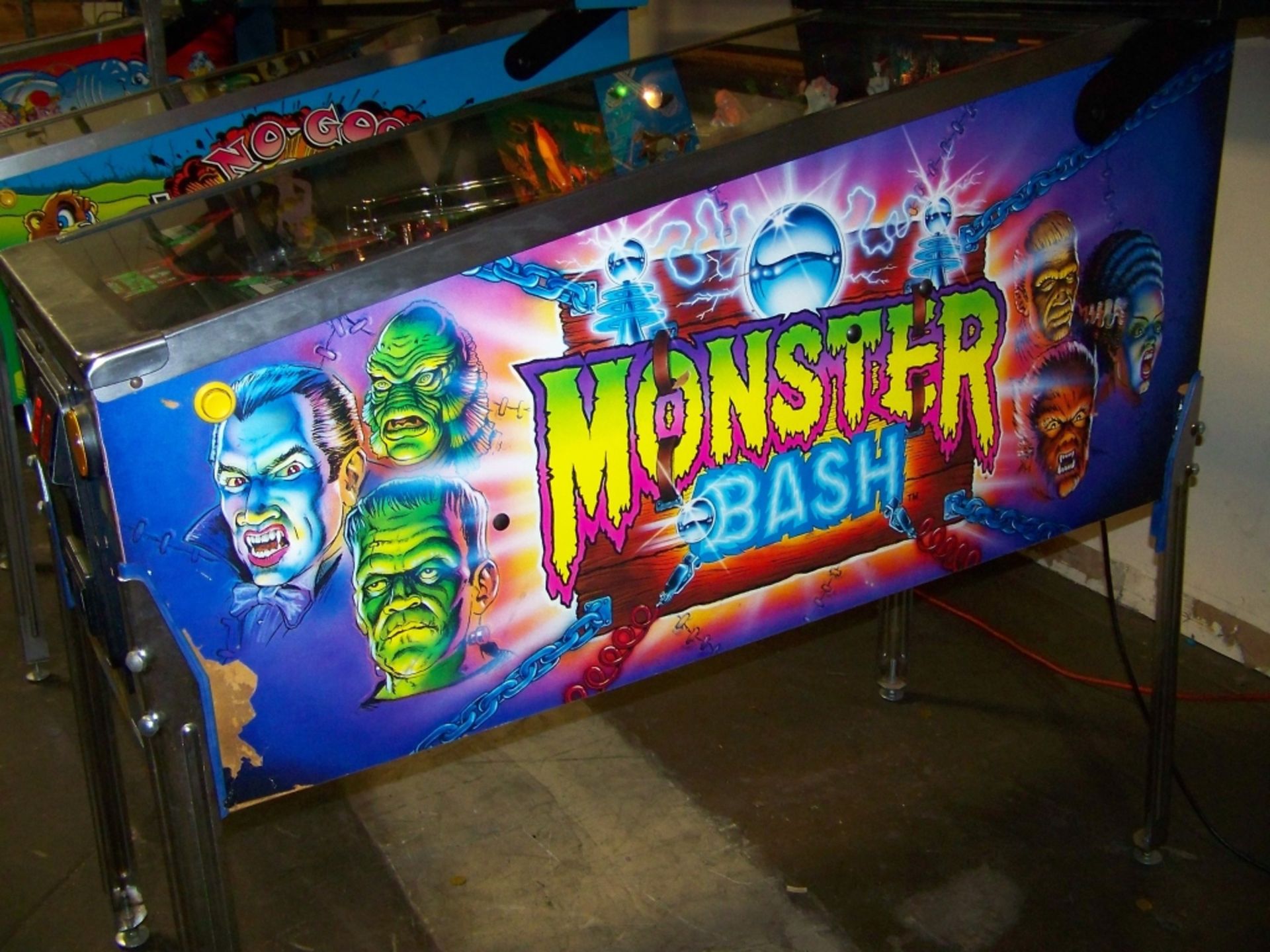 MONSTER BASH PINBALL MACHINE WILLIAMS - Image 7 of 19