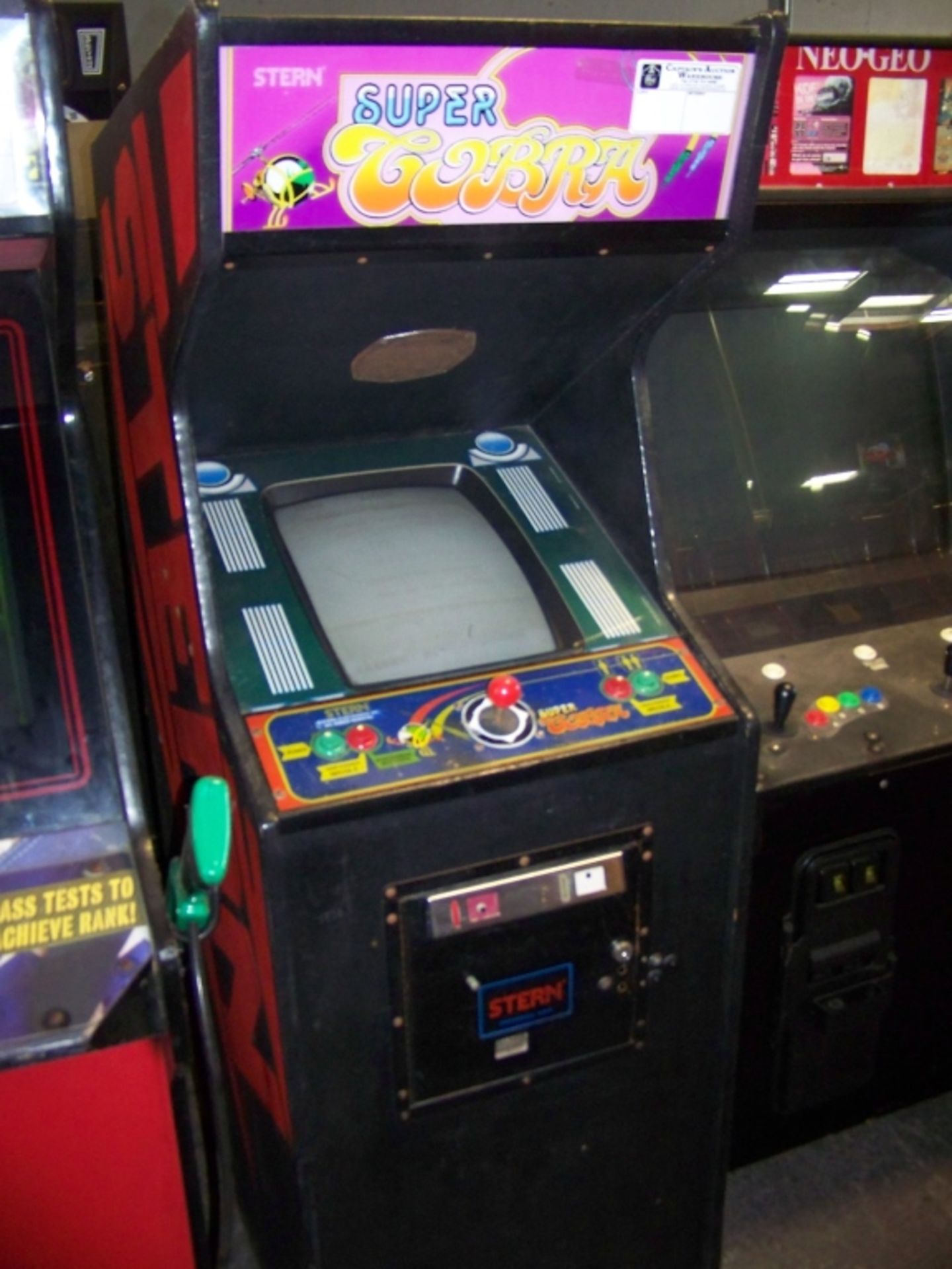 MULTICADE UPRIGHT ARCADE GAME 60 IN 1