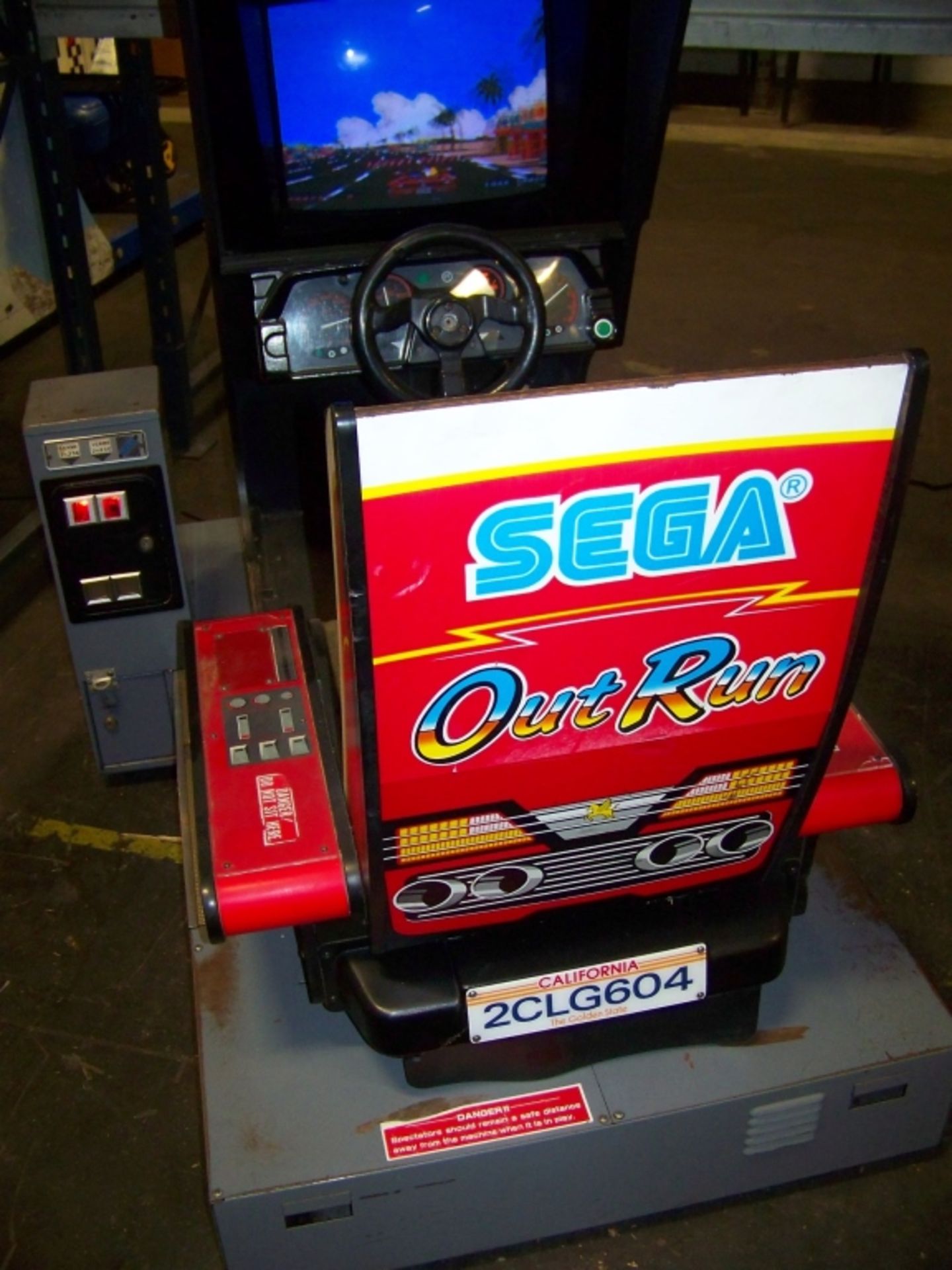 SEGA OUTRUN CLASSIC DELUXE ARCADE GAME MOTION - Image 3 of 4