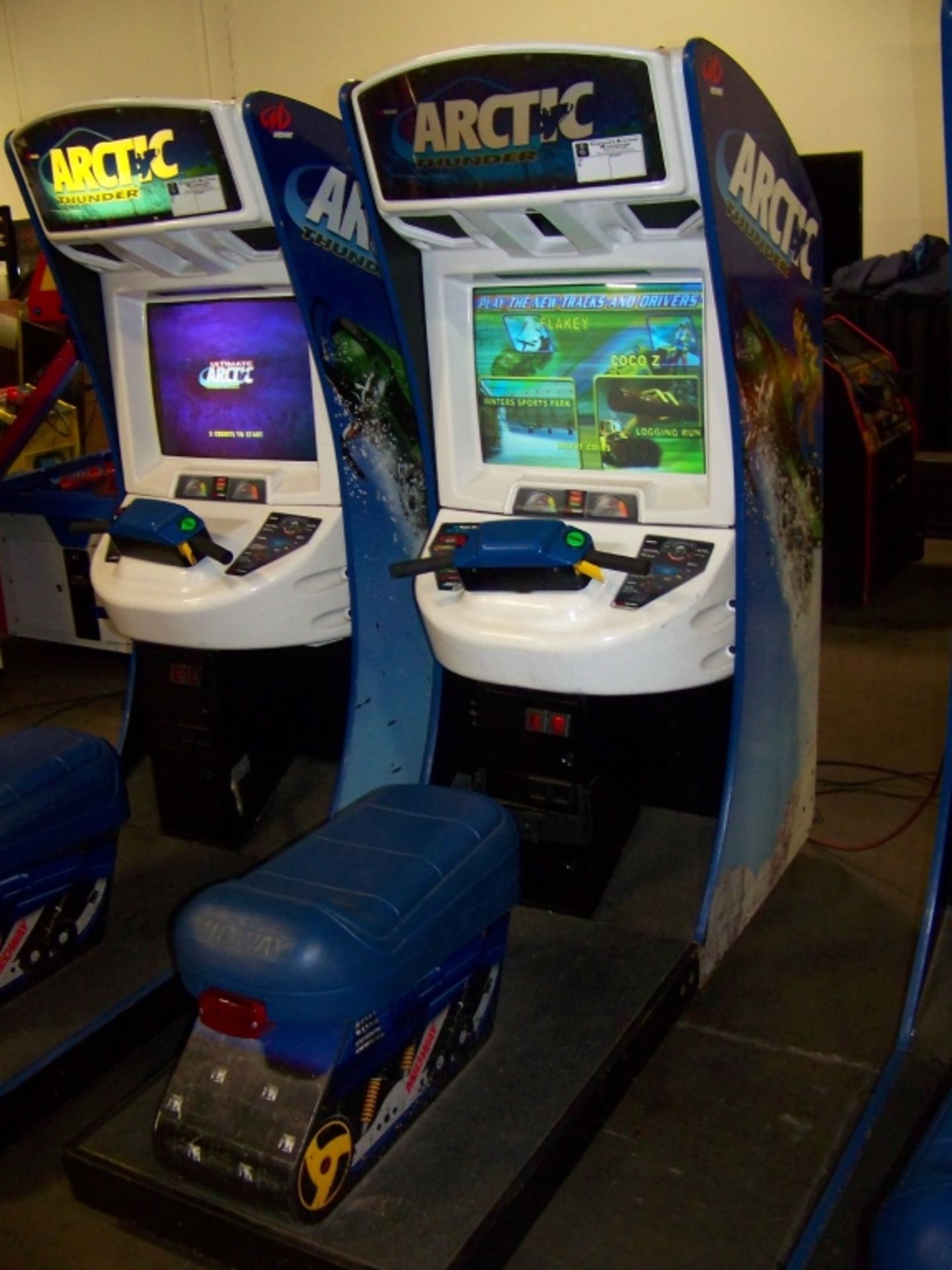 ARCTIC THUNDER ULTIMATE RACING ARCADE GAME - Image 4 of 4