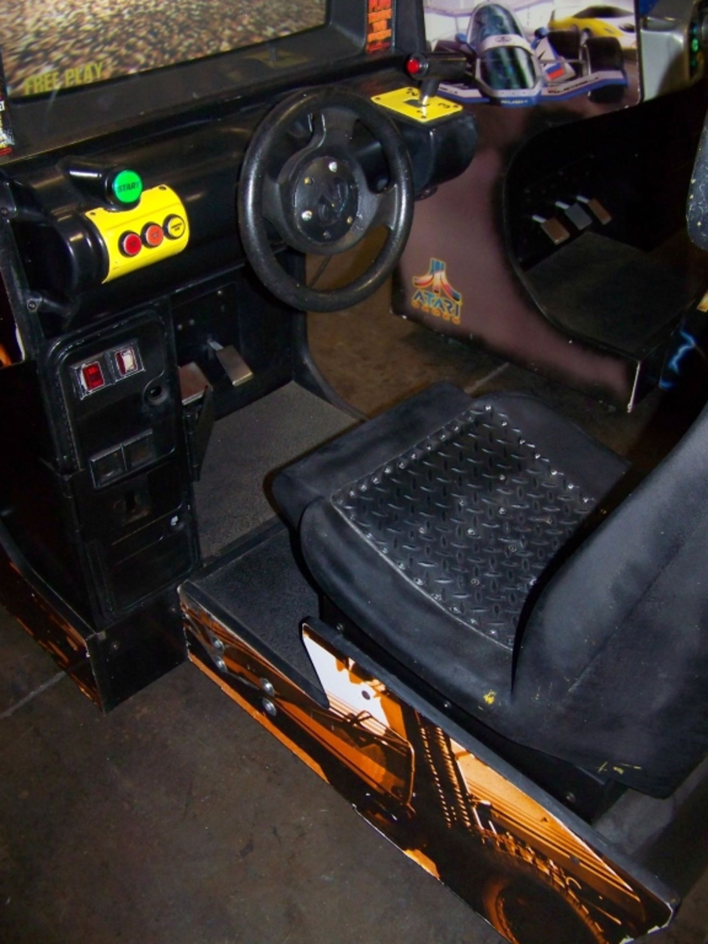 OFFROAD THUNDER RACING ARCADE GAME MIDWAY - Image 3 of 4