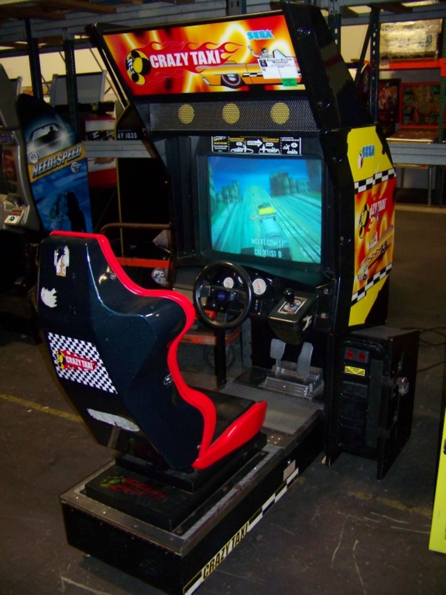 CRAZY TAXI SITDOWN DRIVER ARCADE GAME SEGA  SE - Image 4 of 4