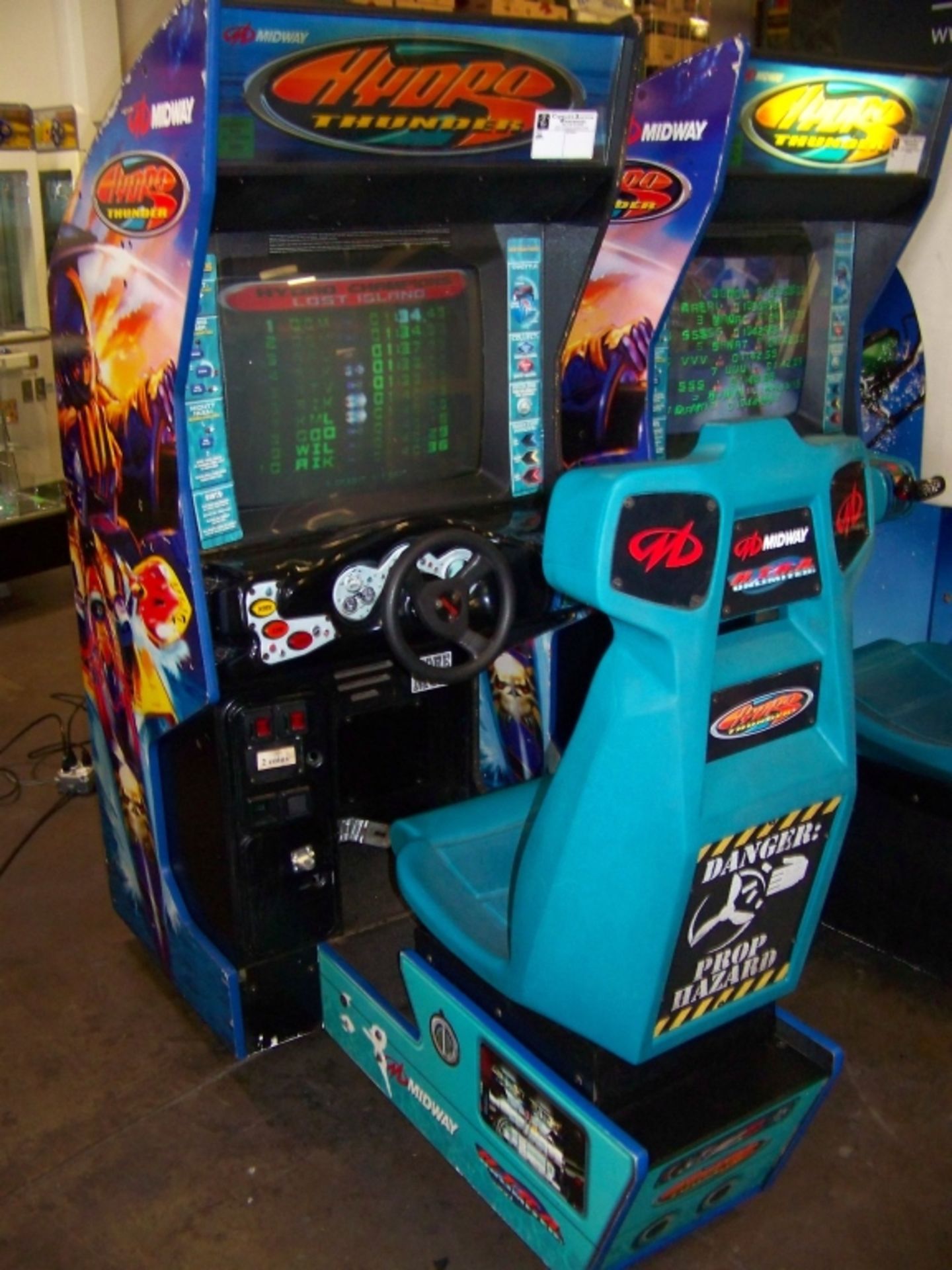 HYDRO THUNDER SITDOWN DRIVER ARCADE GAME  OM