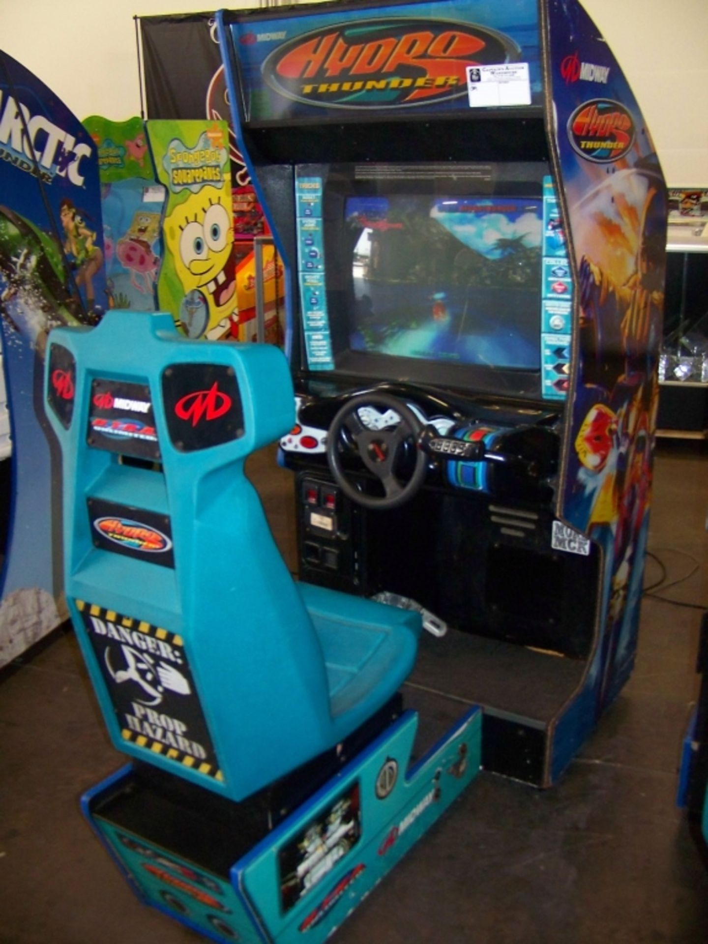 HYDRO THUNDER SITDOWN DRIVER ARCADE GAME  OM - Image 2 of 2