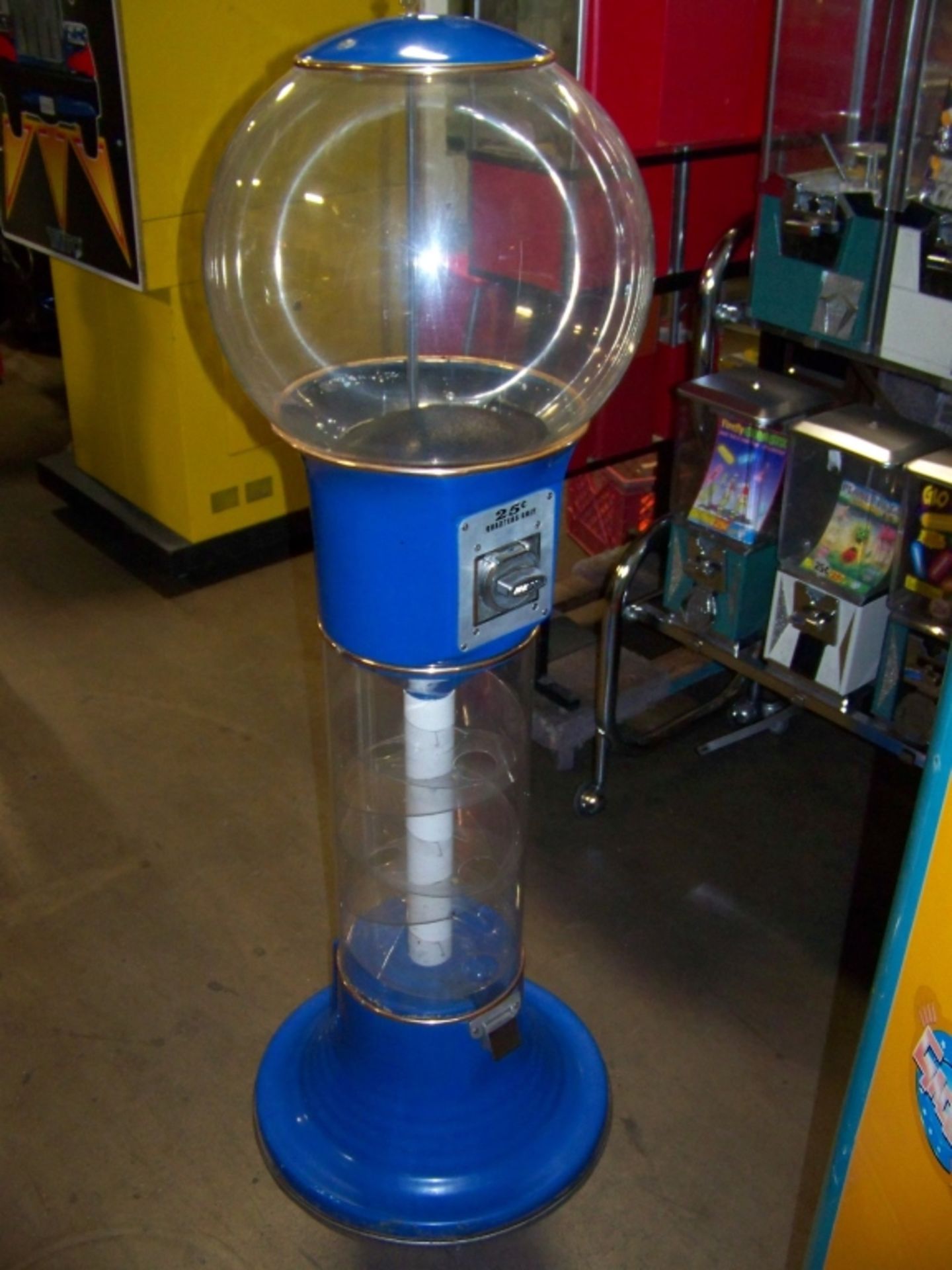 SPIRAL GLOBE GUMBALL VENDING MACHINE