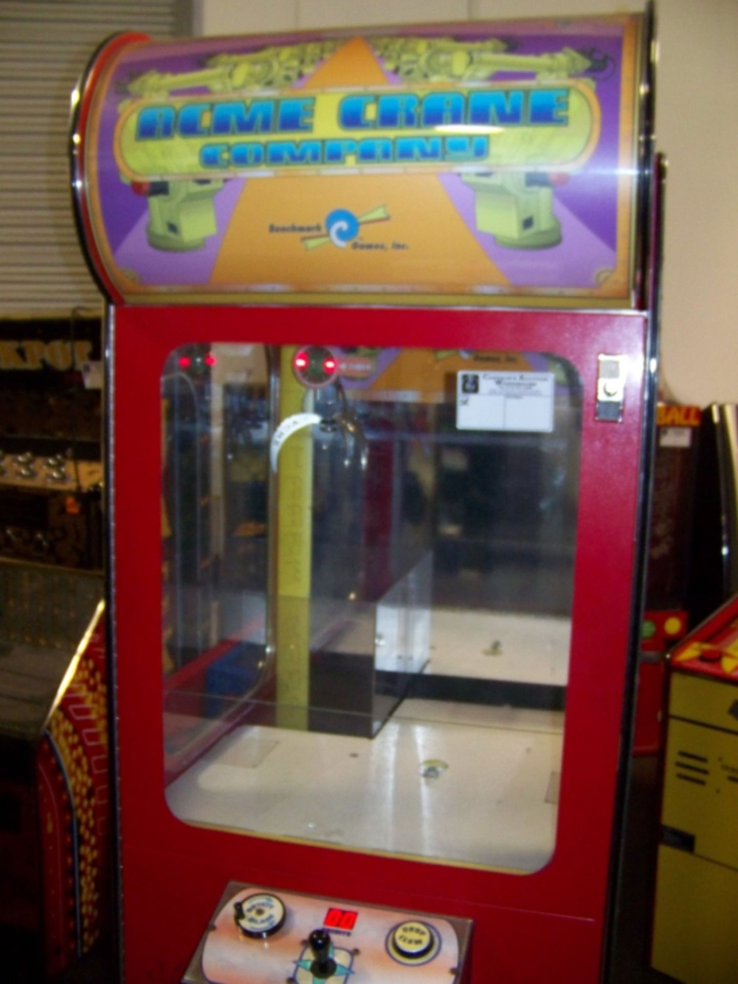 ACME PLUSH CRANE CLAW MACHINE BENCHMARK - Image 5 of 5