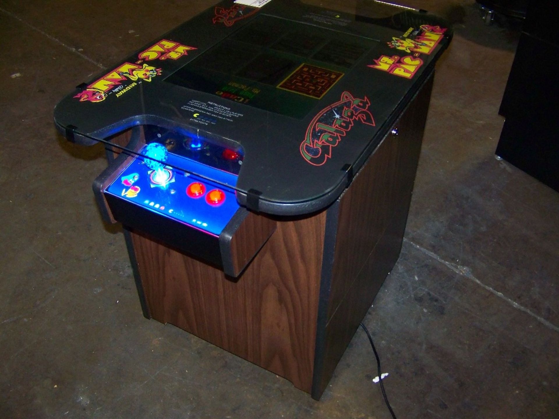 Check pictures for details.Â  NOTE:BRAND NEW MULTICADE ALL LIGHTED CONTROLS. A GREAT GAME ROOM - Image 6 of 8