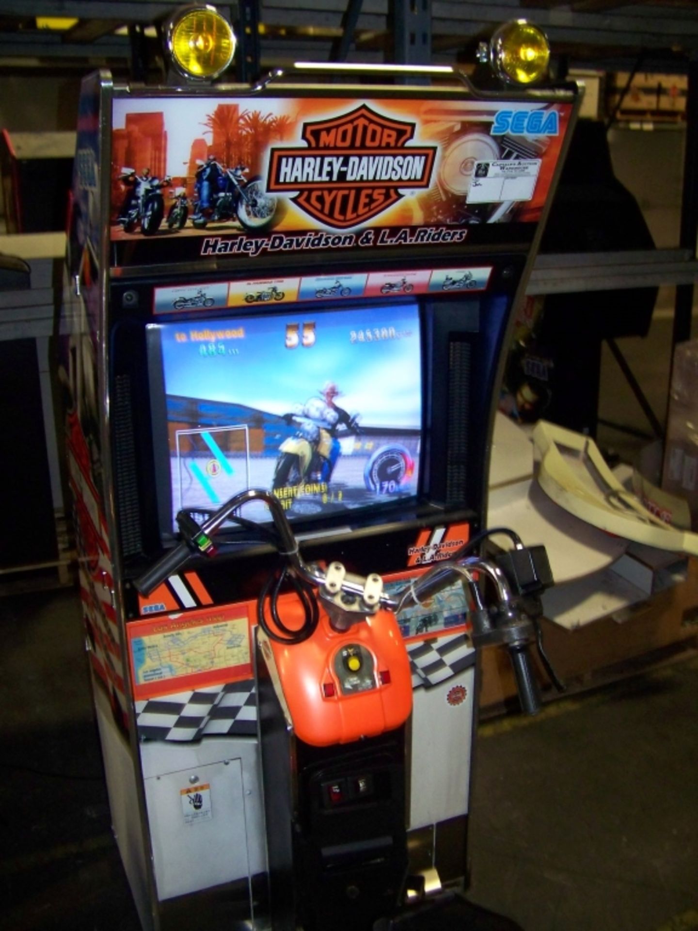 HARLEY DAVIDSON L.A. RIDERS RACING ARCADE GAME - Image 2 of 4