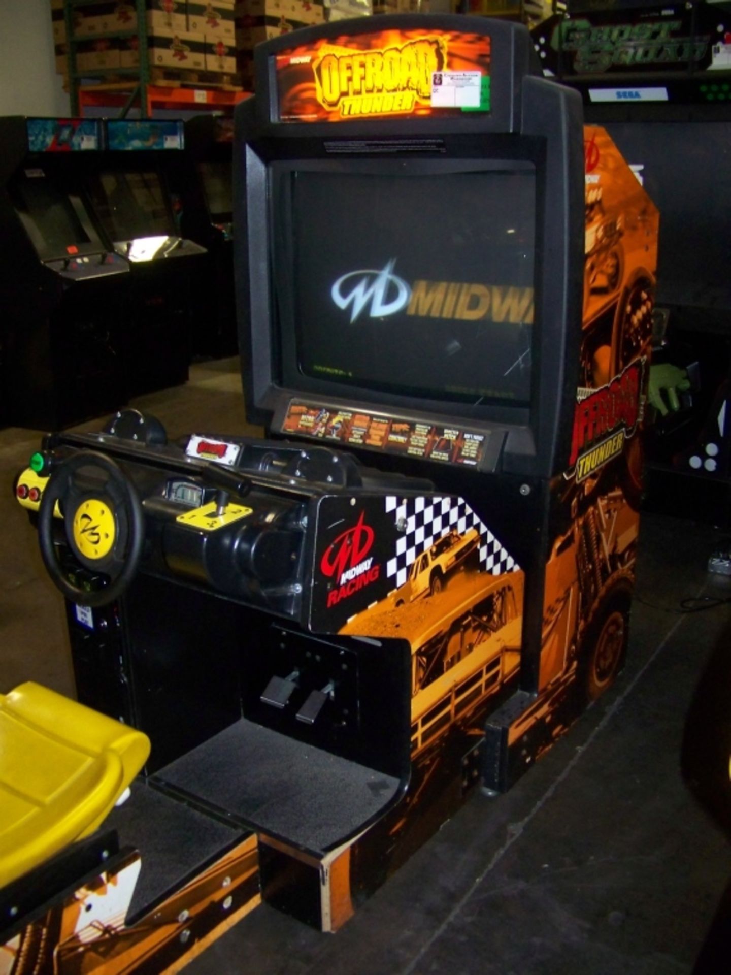 OFFROAD THUNDER 39" DELUXE RACING ARCADE GAME - Image 3 of 4