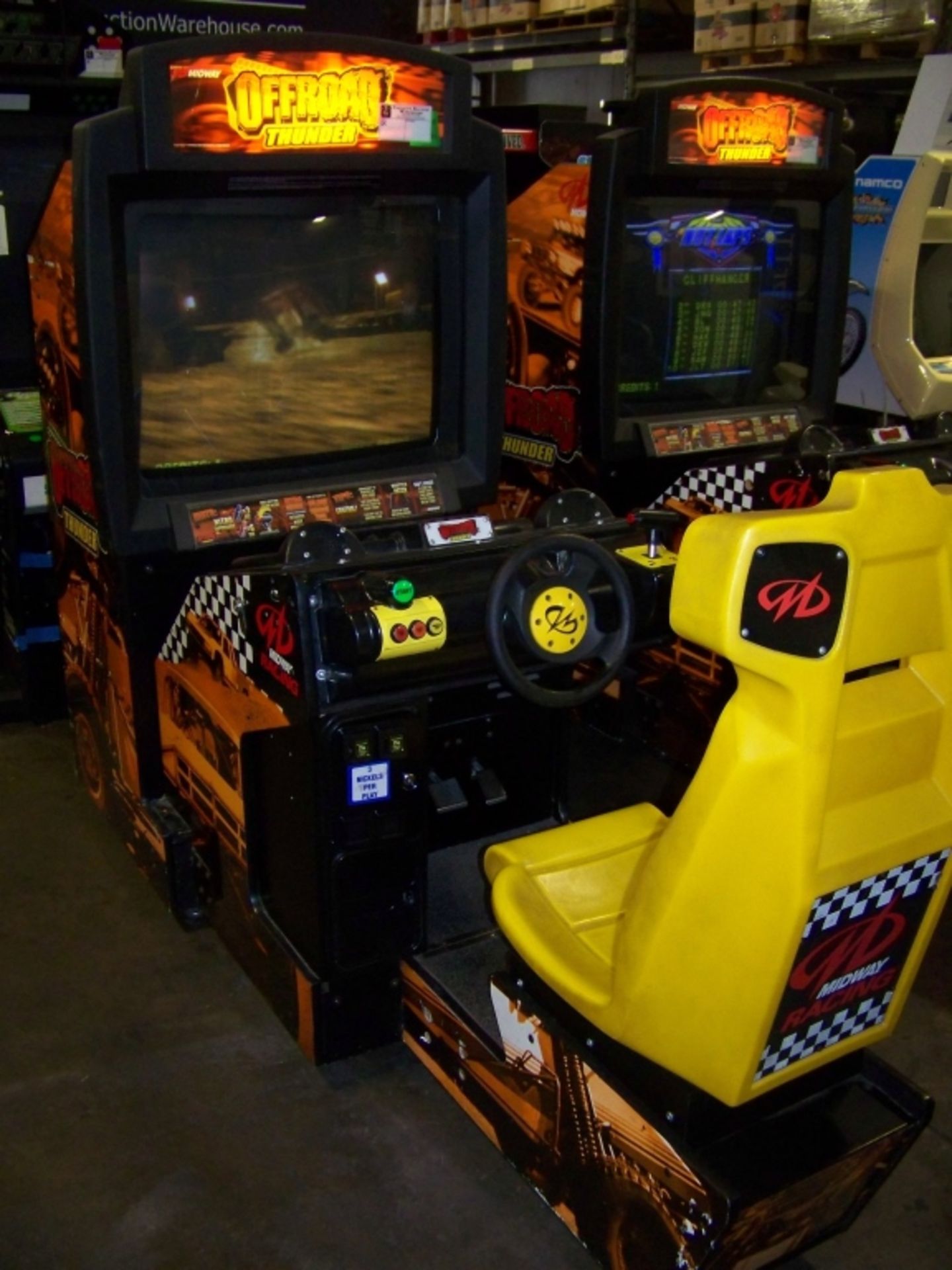 OFFROAD THUNDER 39" DELUXE RACING ARCADE GAME