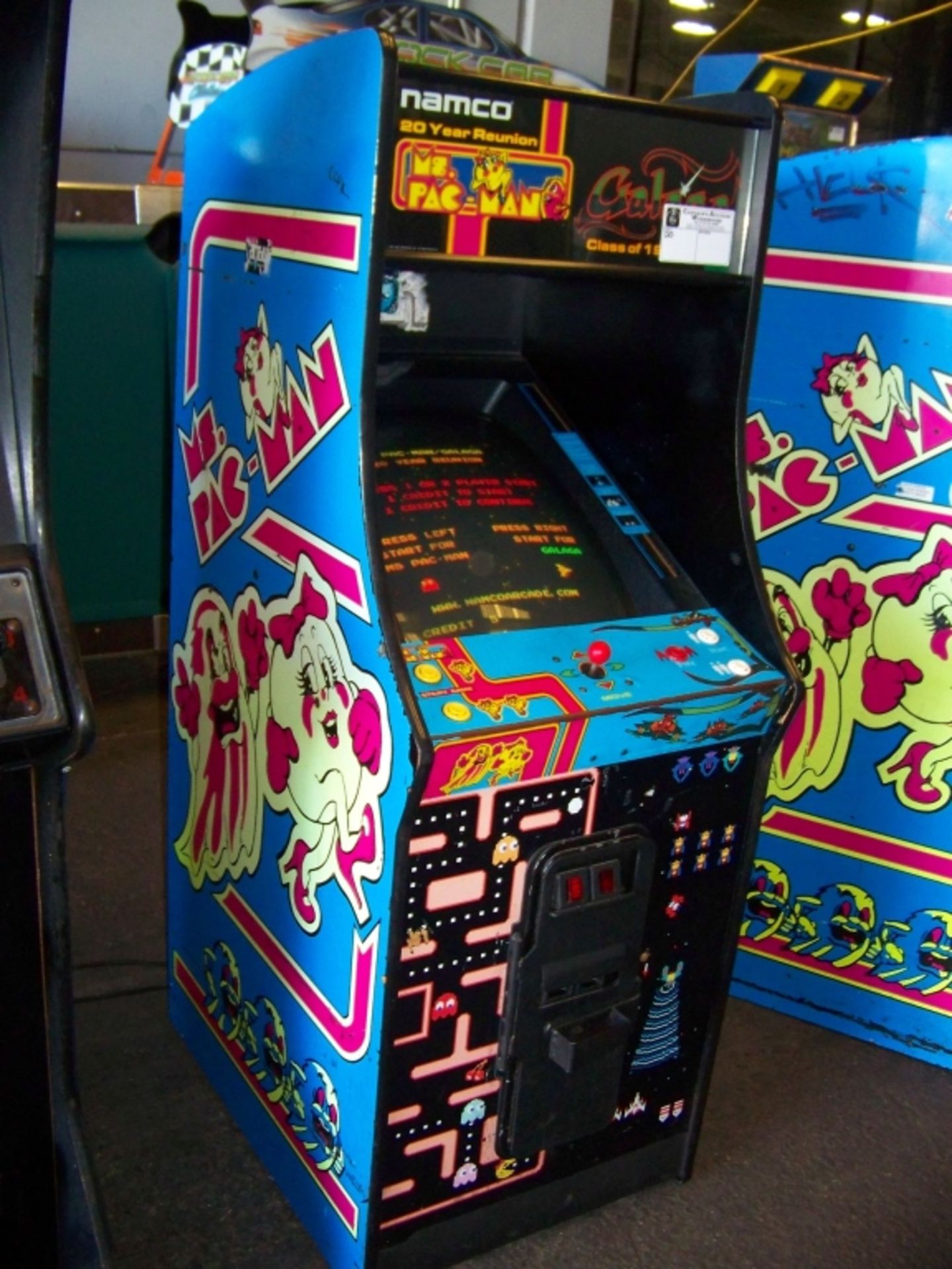 MS. PACMAN GALAGA CLASS OF 1981 ARCADE GAME - Image 2 of 4