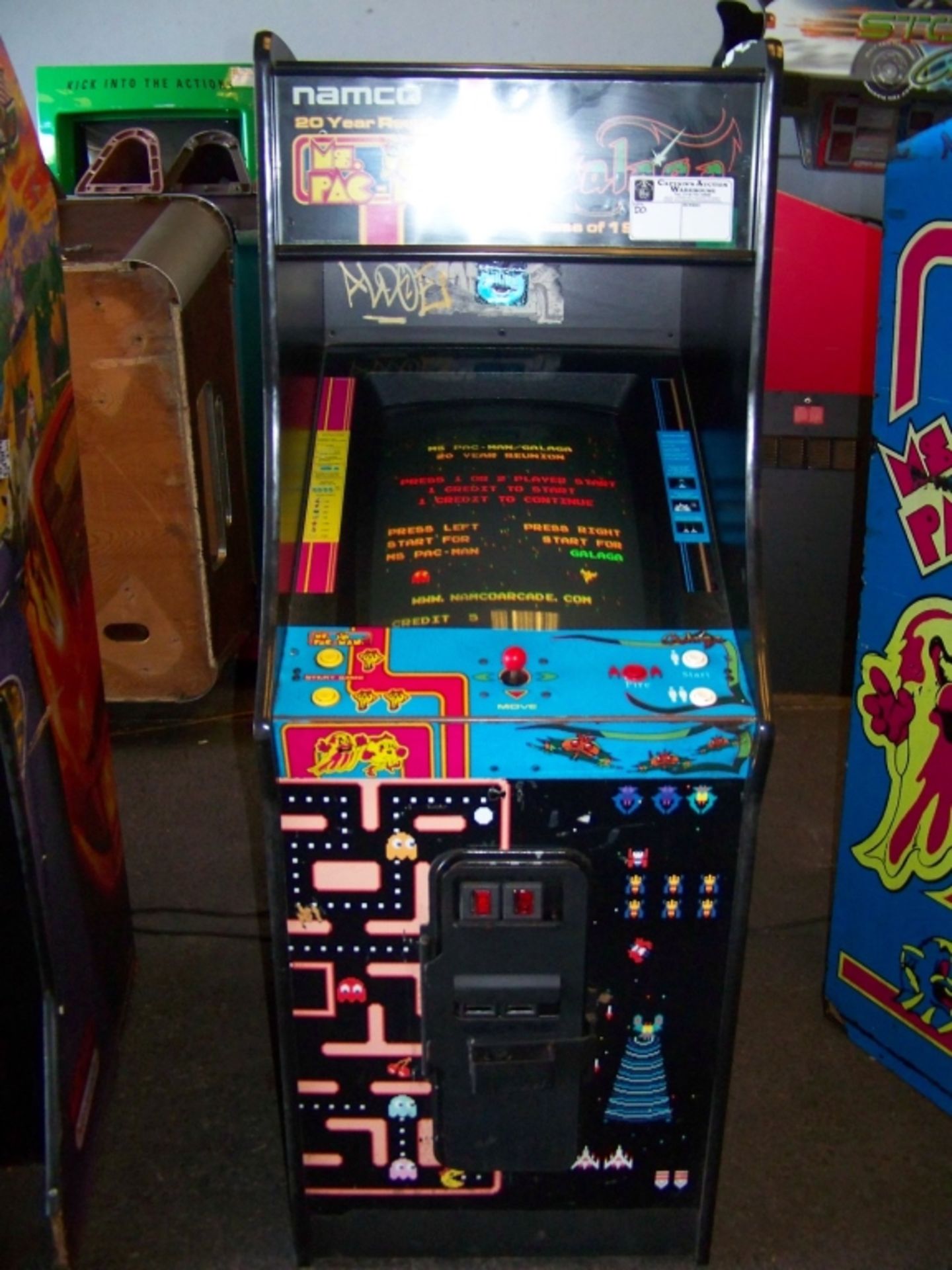 MS. PACMAN GALAGA CLASS OF 1981 ARCADE GAME - Image 3 of 4