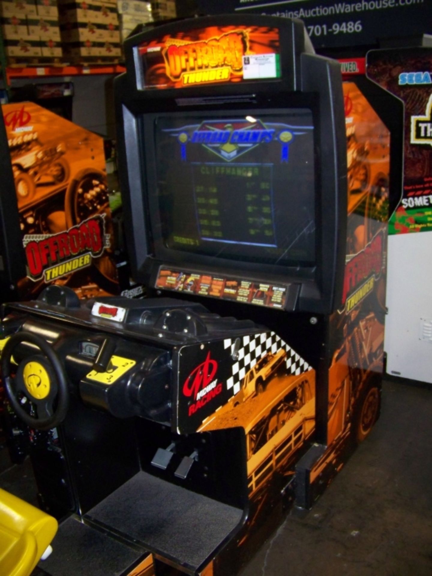 OFFROAD THUNDER 39" DELUXE RACING ARCADE GAME - Image 3 of 3