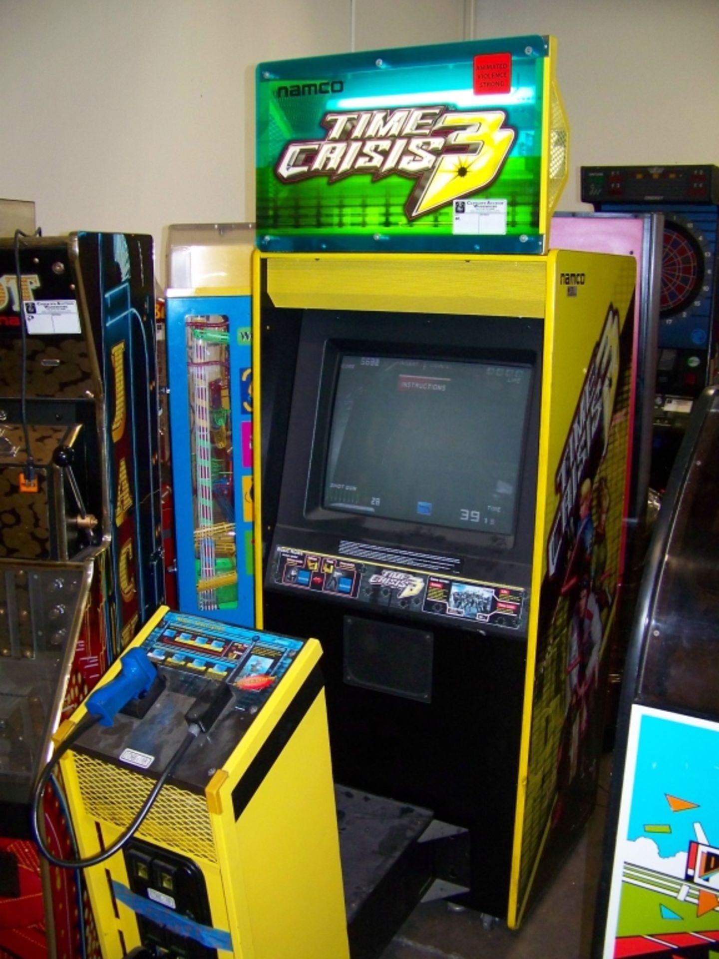 TIME CRISIS 3 SINGLE SHOOTER ARCADE GAME NAMCO - Image 3 of 4