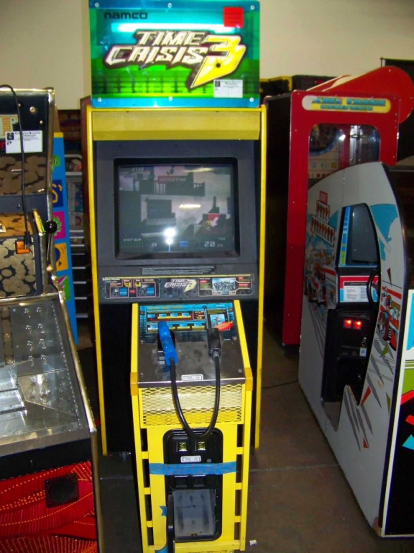 TIME CRISIS 3 SINGLE SHOOTER ARCADE GAME NAMCO - Image 2 of 4