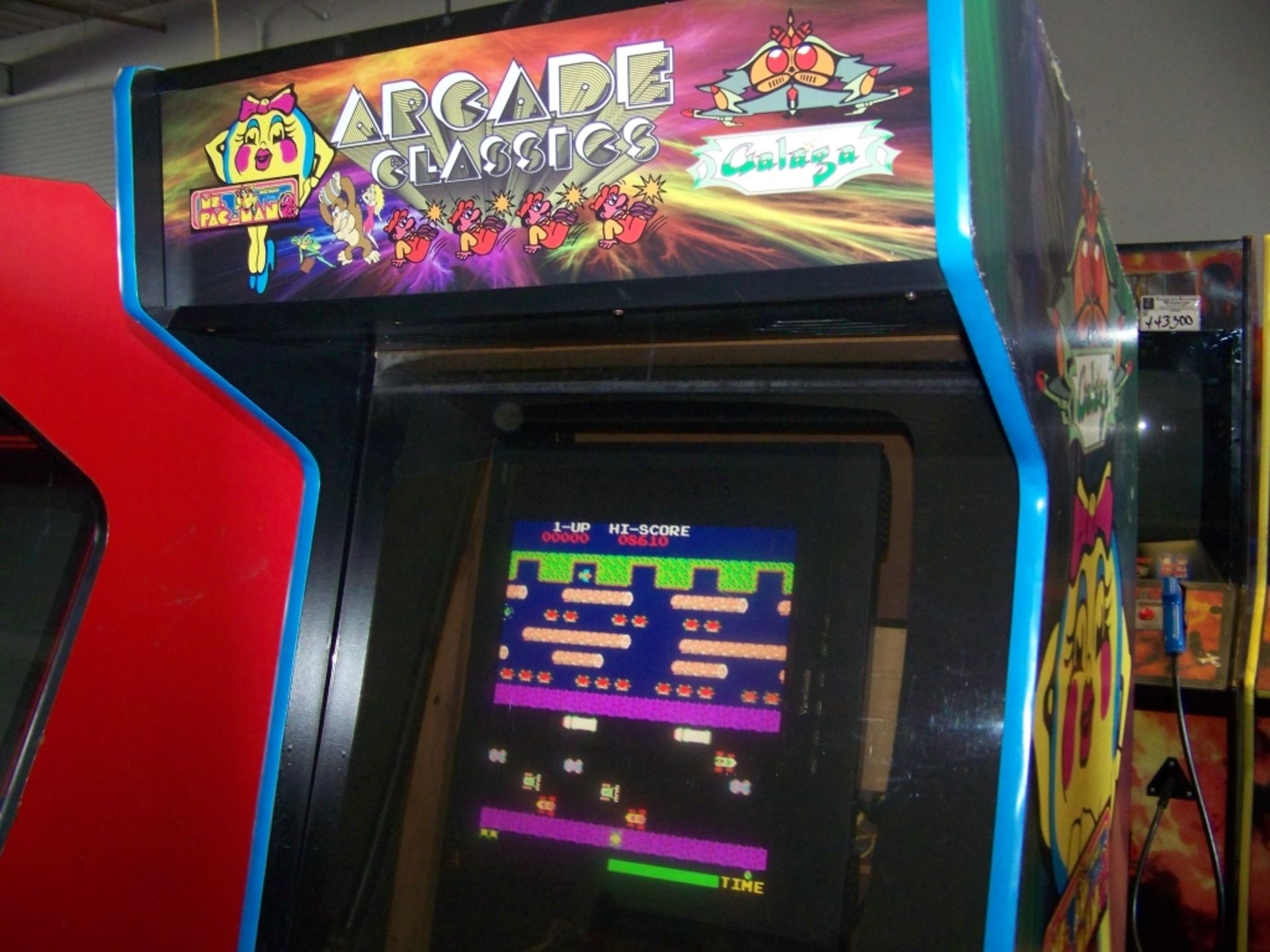 42 IN 1 MULTICADE UPRIGHT ARCADE  19" LCD MONITOR - Image 4 of 7