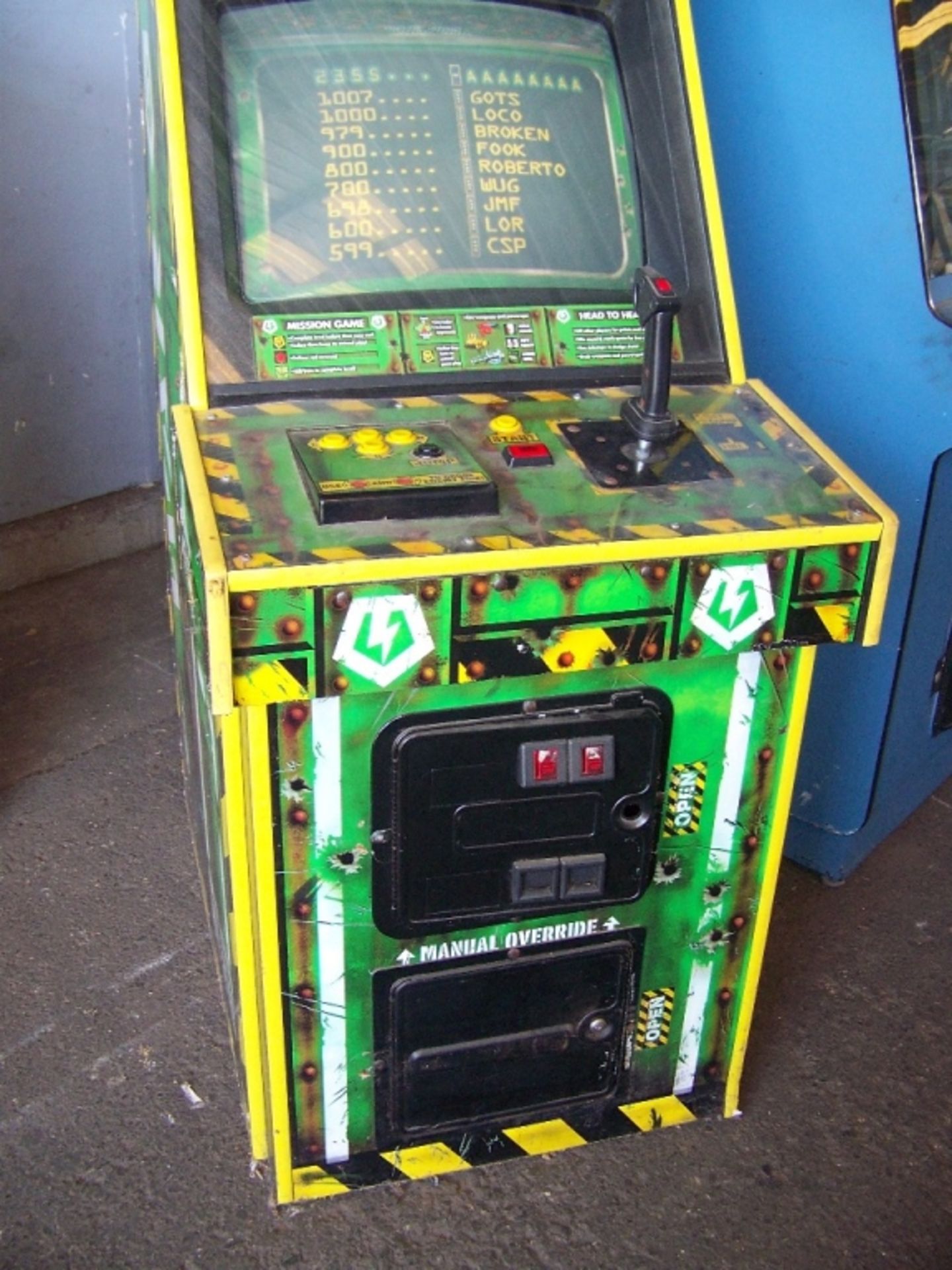 WAR FINAL ASSAULT MIDWAY ARCADE GAME - Image 5 of 6