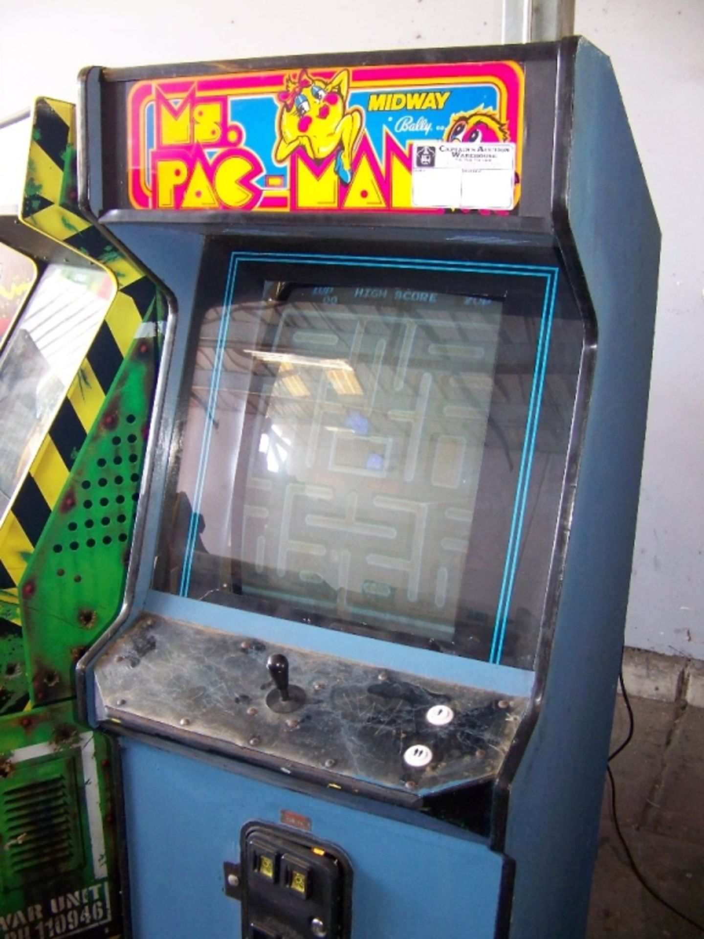 MS. PACMAN UPRIGHT DYNAMO ARCADE GAME - Image 3 of 3