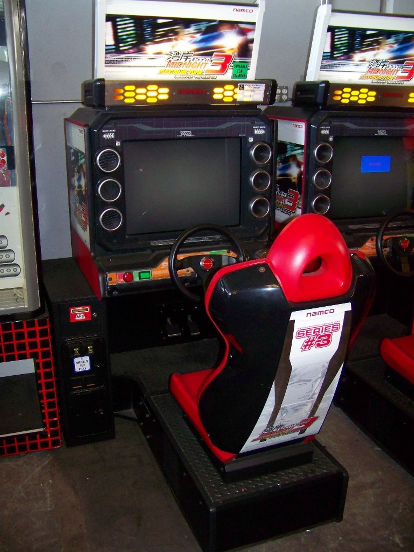 MAXIMUM TUNE 3 SITDOWN DRIVER ARCADE GAME - Image 2 of 2