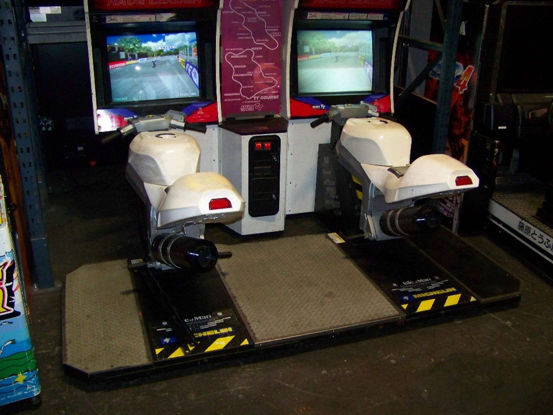 MANX TT SUPERBIKES TWIN RACER ARCADE GAME SEGA - Image 2 of 5