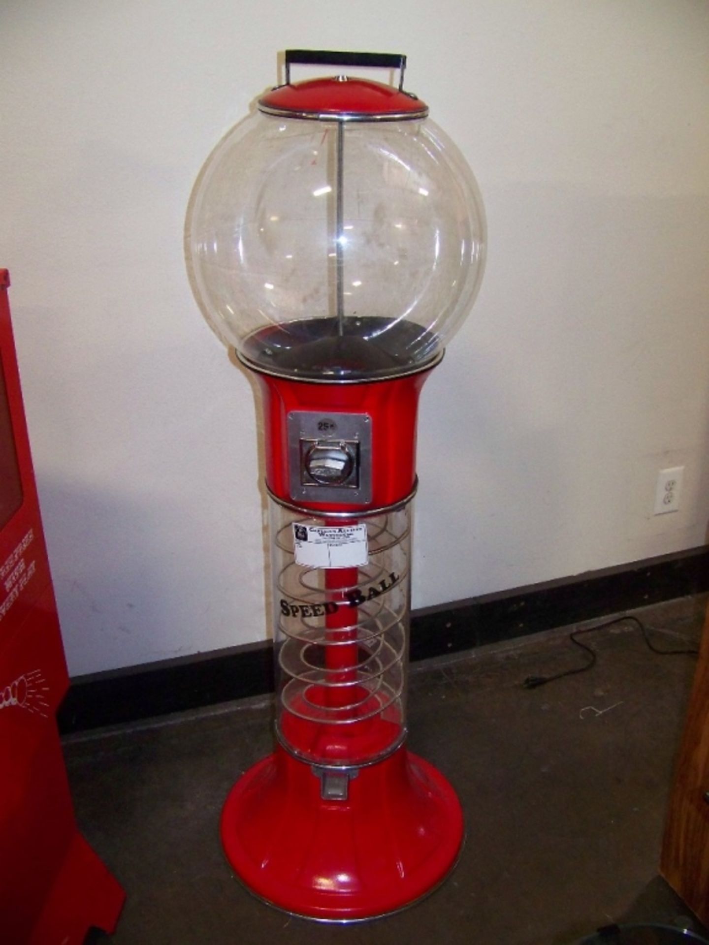 SPEED BALL SPIRAL GLOBE VENDING MACHINE