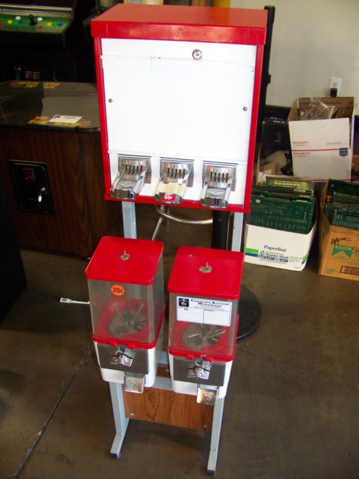 3 HEAD BULK VENDING RACK STAND