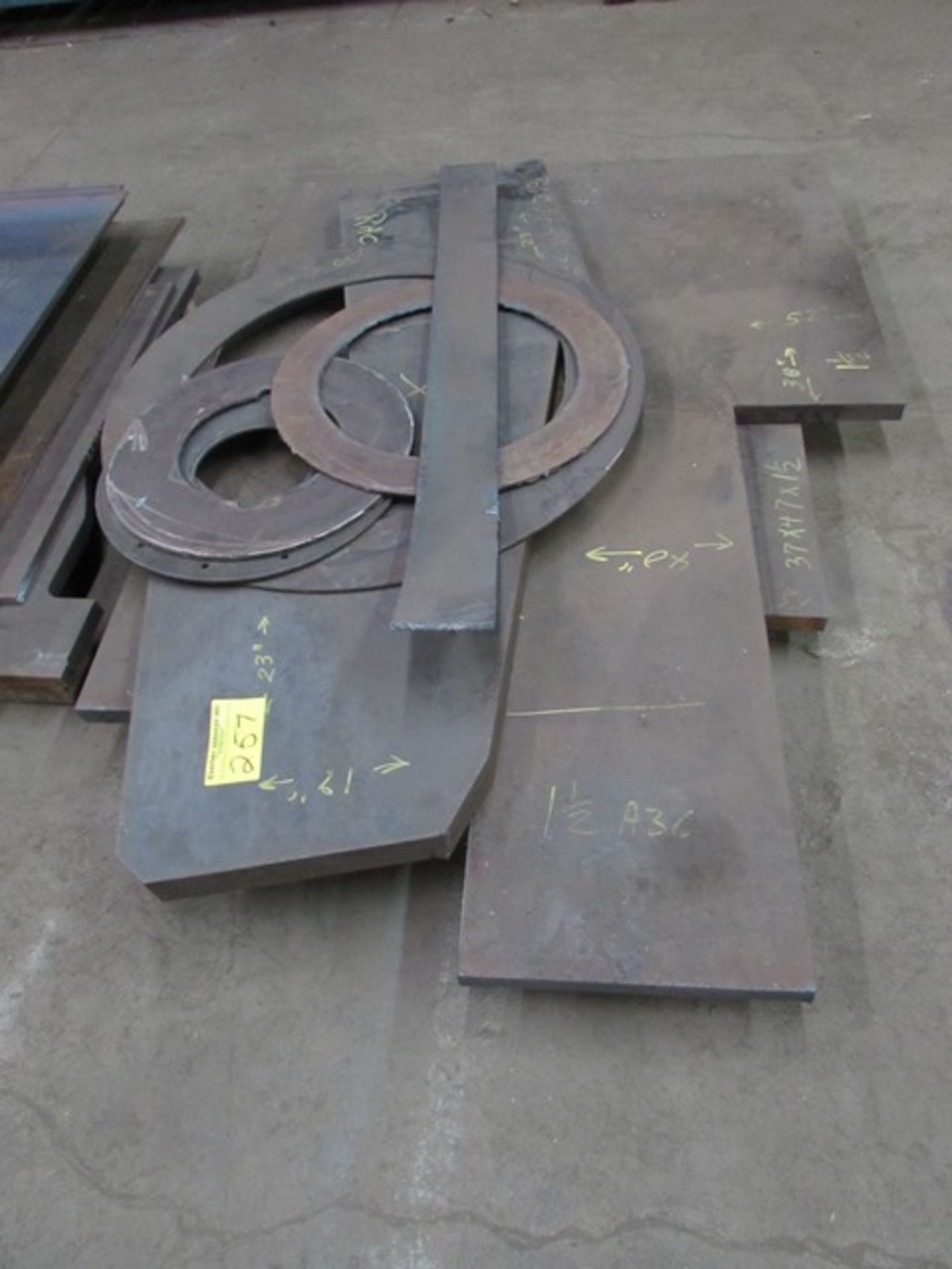 Lot steel cut-off slabs