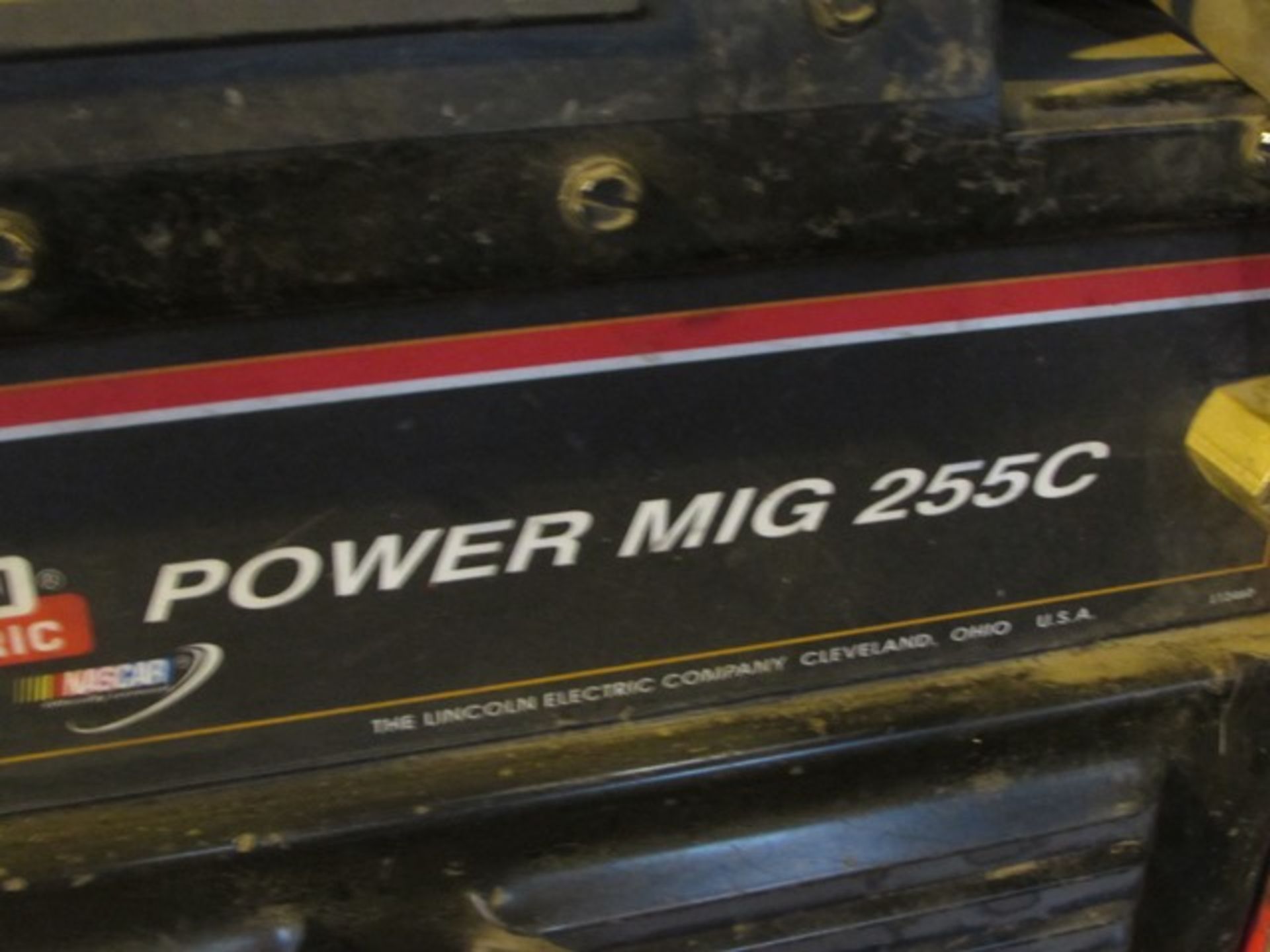 Lincoln Electric Power Mig 225C mig welder S/N - U1060309714 - Image 2 of 3