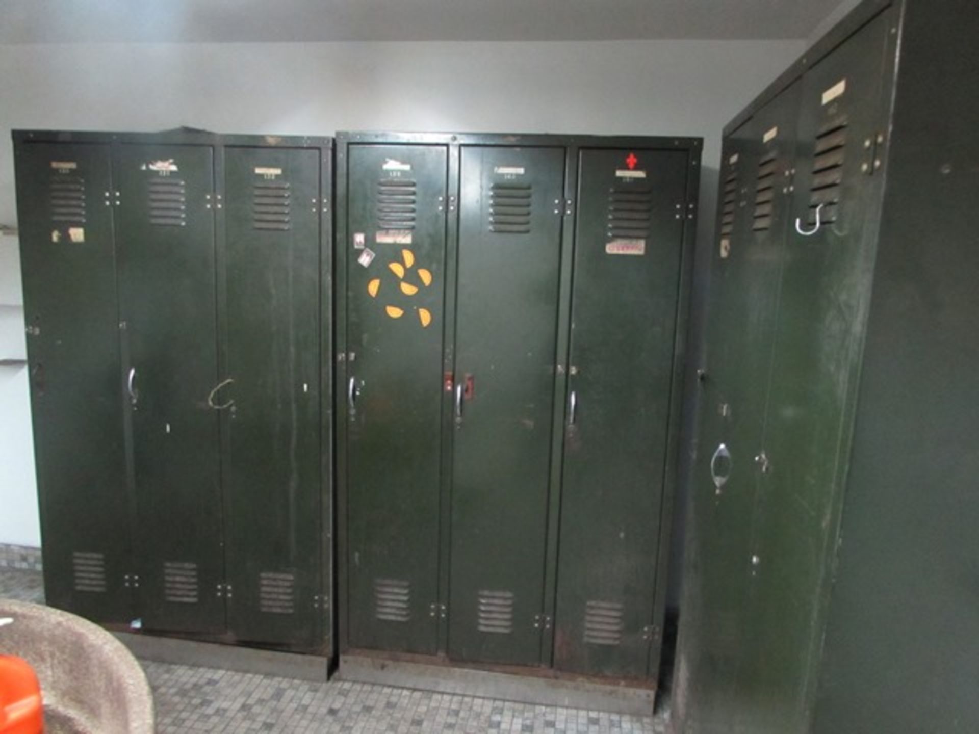 Lot 22-full size lockers