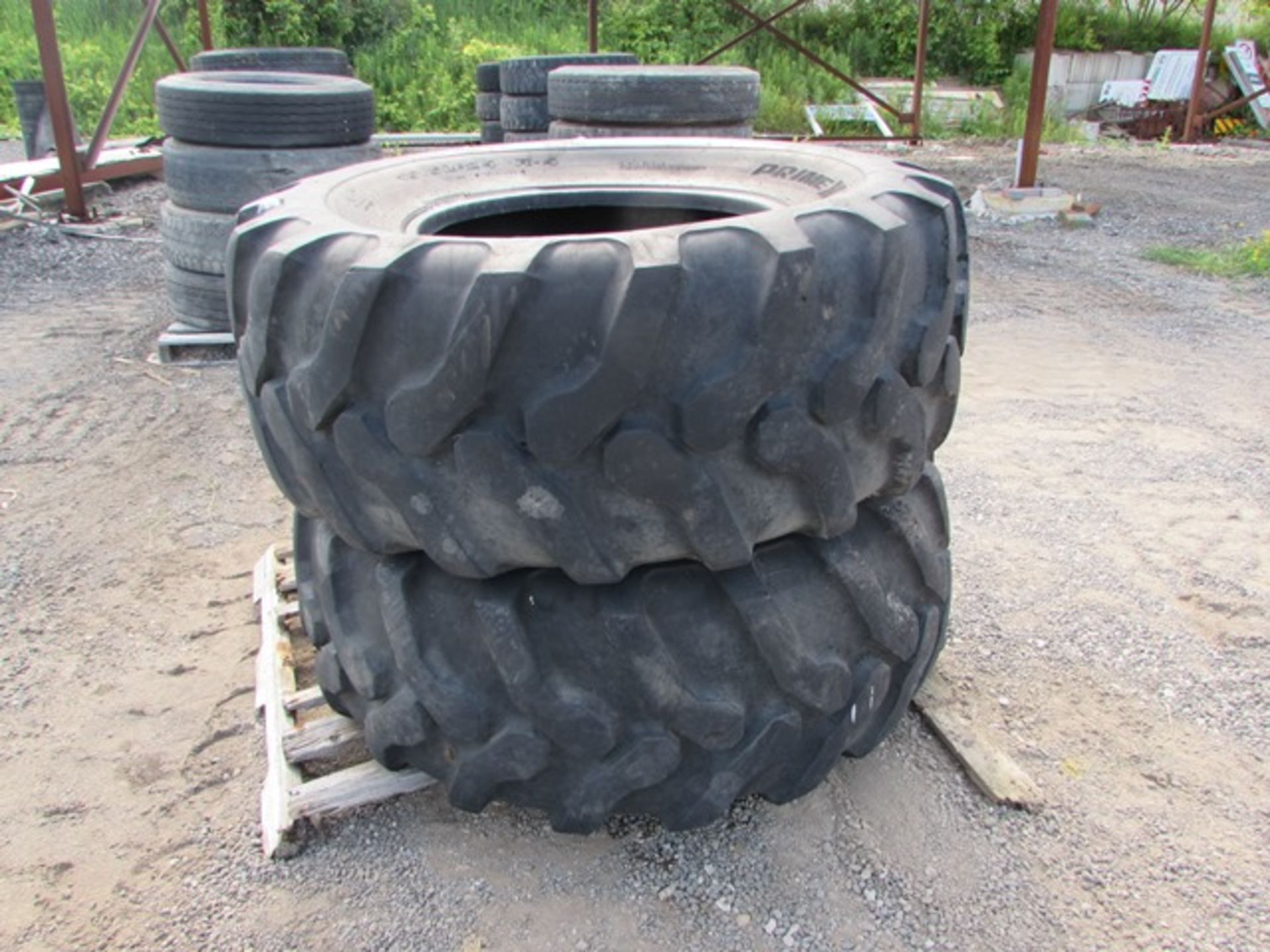 Lot 2 - Primex loader tires 19.5L-24 R-4