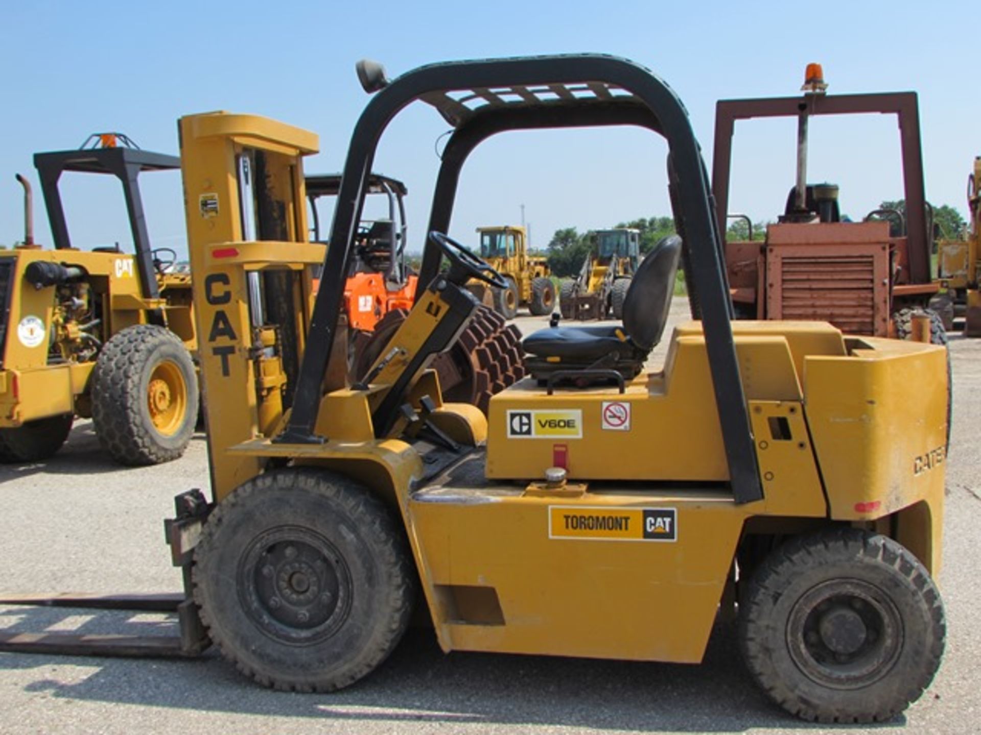 Caterpillar "V60E" forklift c/w 6000 Lb capacity - Image 5 of 5