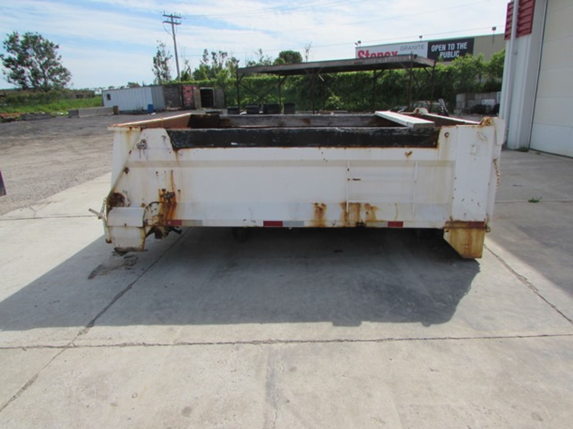 10' X 8' truck dump box - Image 2 of 2