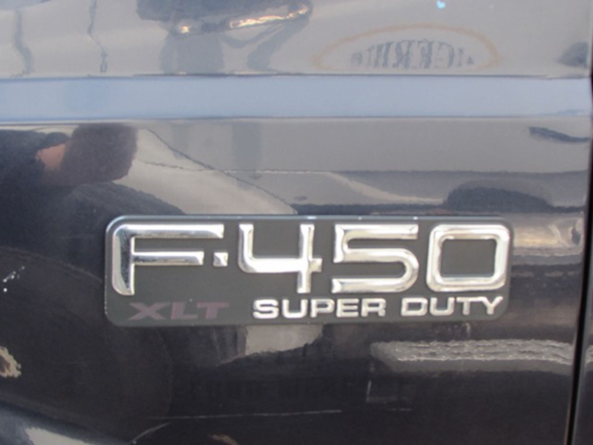 1999 Ford "Super Duty F-450"  diesel dump truck c/w regular cab, aluminum box, odometer reading: - Image 4 of 7