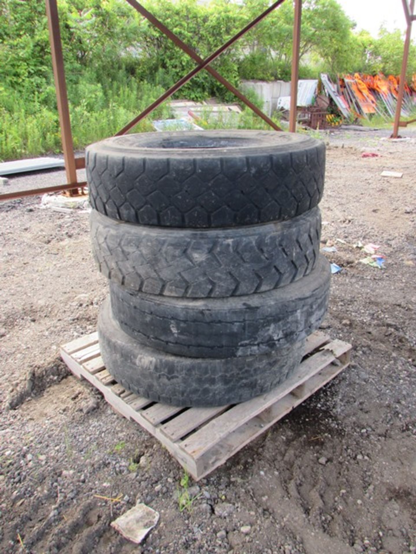 Lot 4 - ass't truck tires