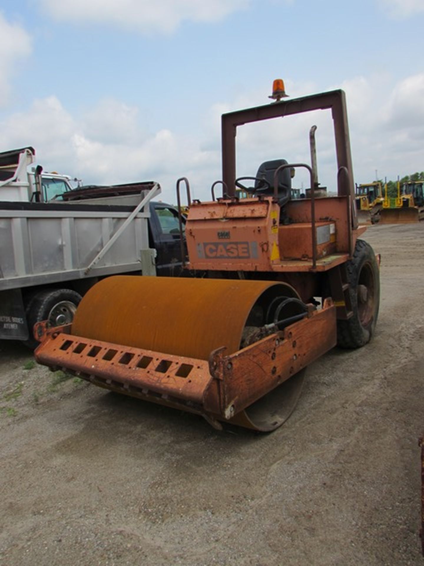 Case "W602 BPD" vibratory Padfoot roller VIN # JKC8404704 - Image 3 of 4