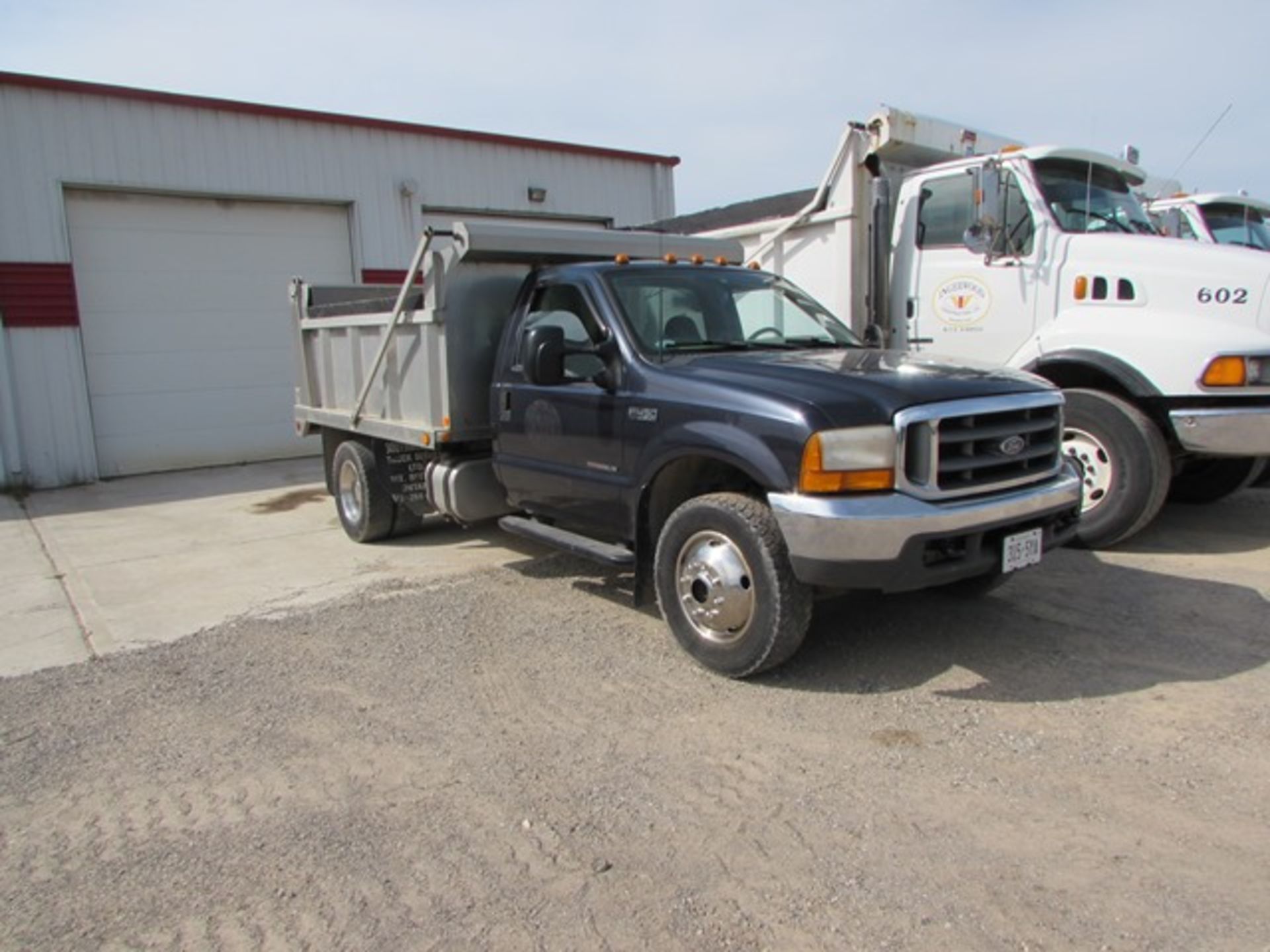 1999 Ford "Super Duty F-450"  diesel dump truck c/w regular cab, aluminum box, odometer reading: - Image 3 of 7