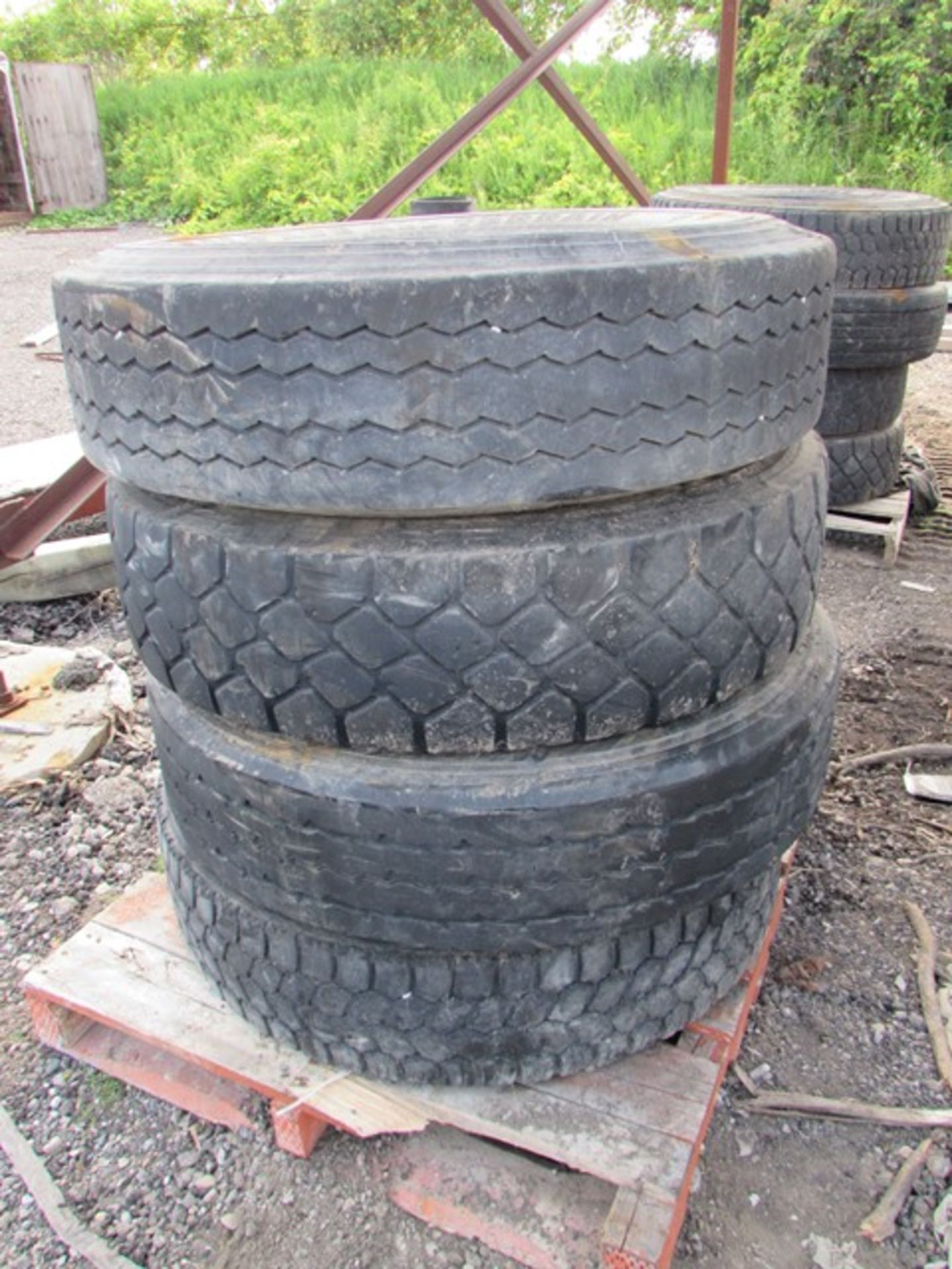 Lot 4 - ass't truck tires