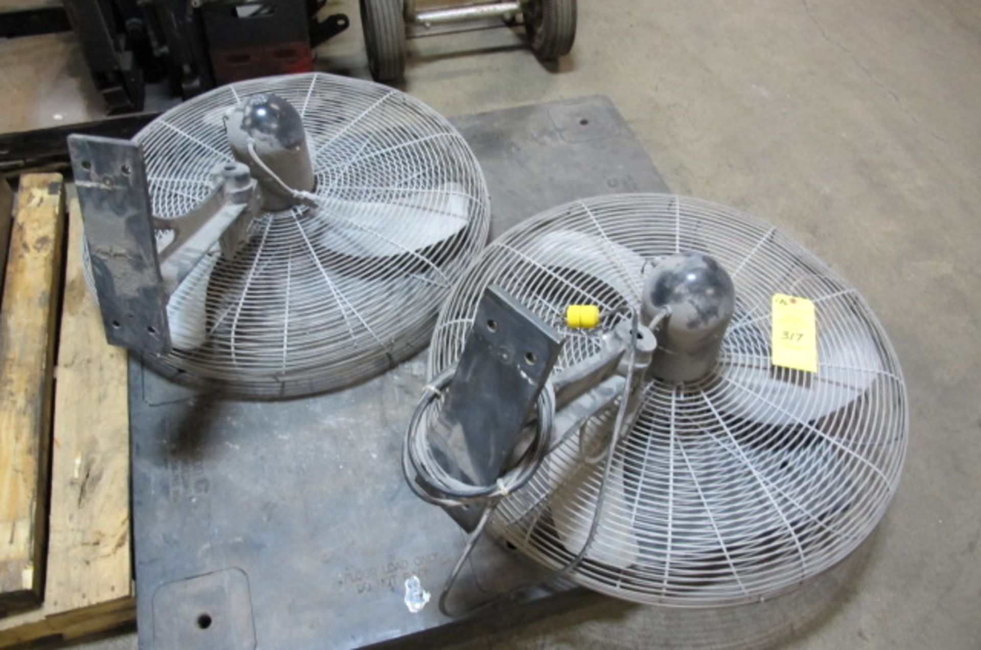 (2) 30" INDUSTRIAL FANS 7665 OH 120, Lyons, Ohio 43523 - all Gaylord plastic pallets are NOT