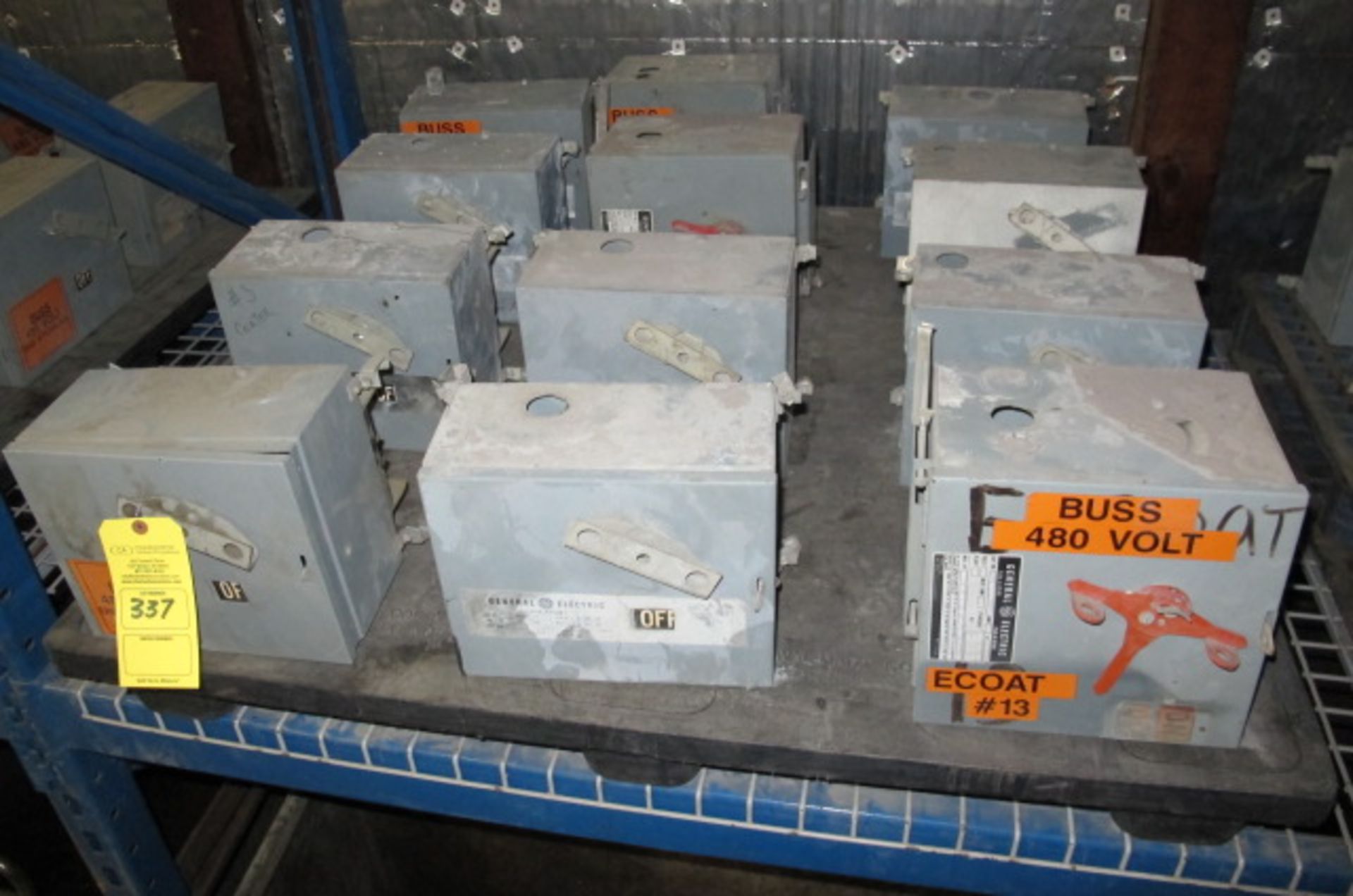 ASSORTED GE DISCONNECTS FLEX-A-PLUG; 301; 600V 7685 OH 120, Lyons, Ohio 43523 - all Gaylord