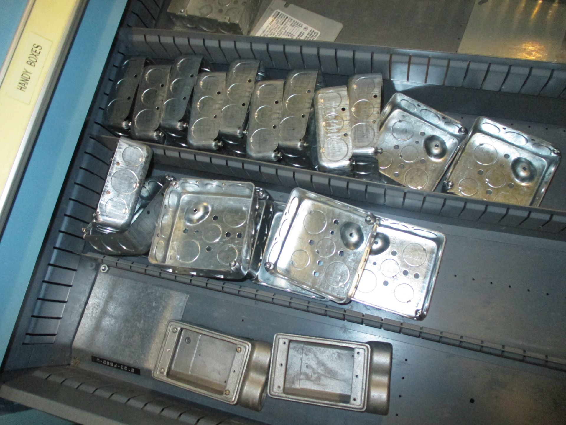 CONTENTS OF CABINET INCLUDING BOX COVERS; HANDY BOXES & BEAM CLAMPS 1320 Production Road, Fort - Image 5 of 5