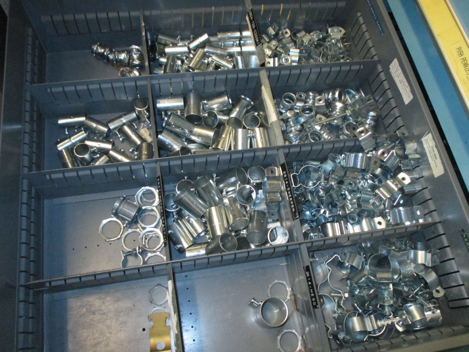 CONTENTS OF CABINET INCLUDING CHASE NIPPLES; BEAM CLAMPS & FITTINGS 1320 Production Road, Fort - Image 4 of 7