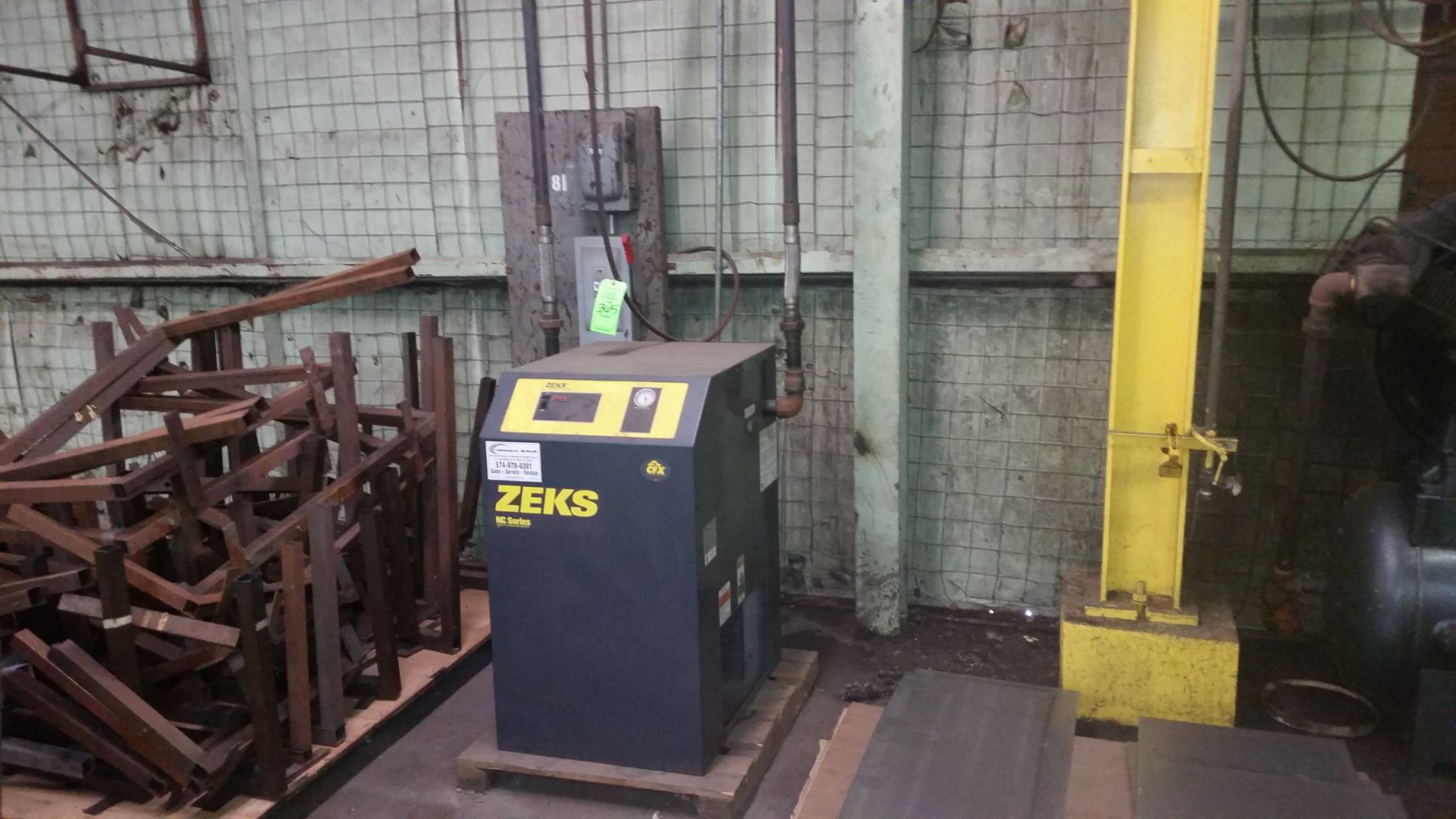 ZEKS AIR DRYER; M# 200NCGA400; S# 234416