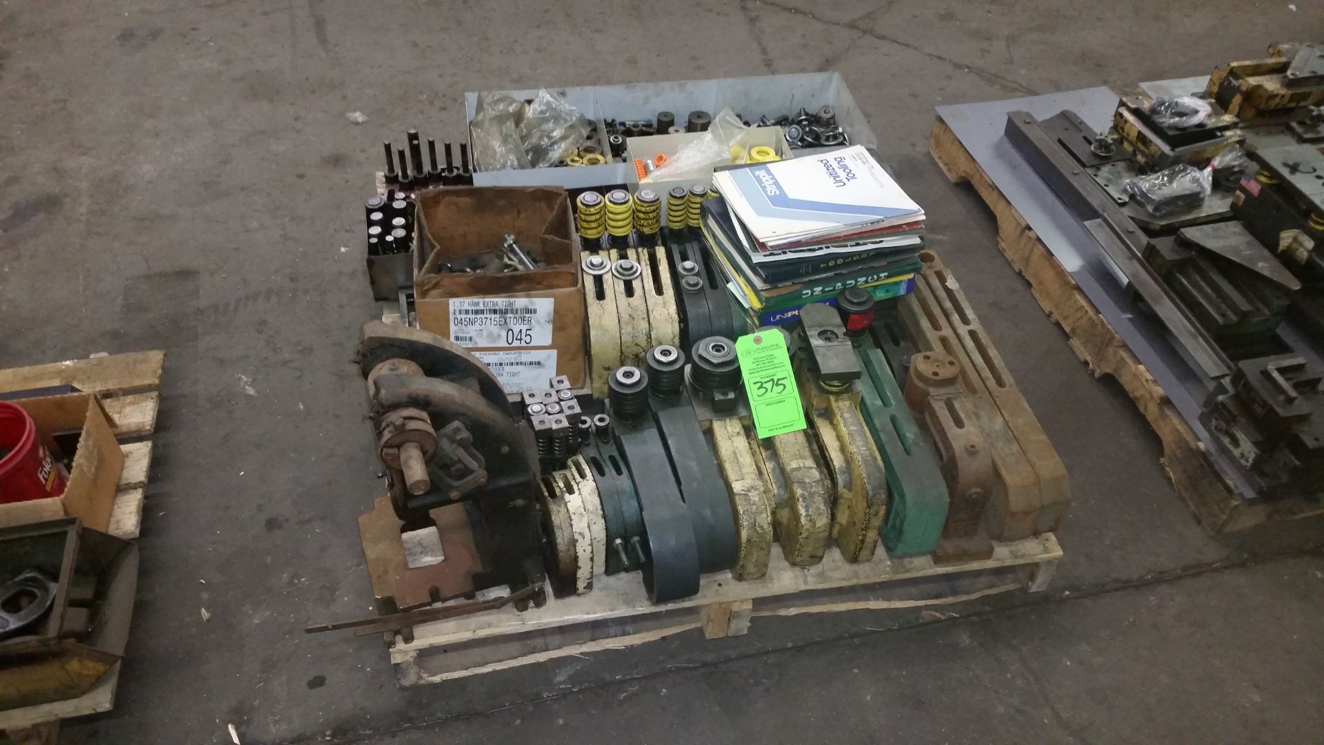 PALLET OF STRIPPITT TOOLING