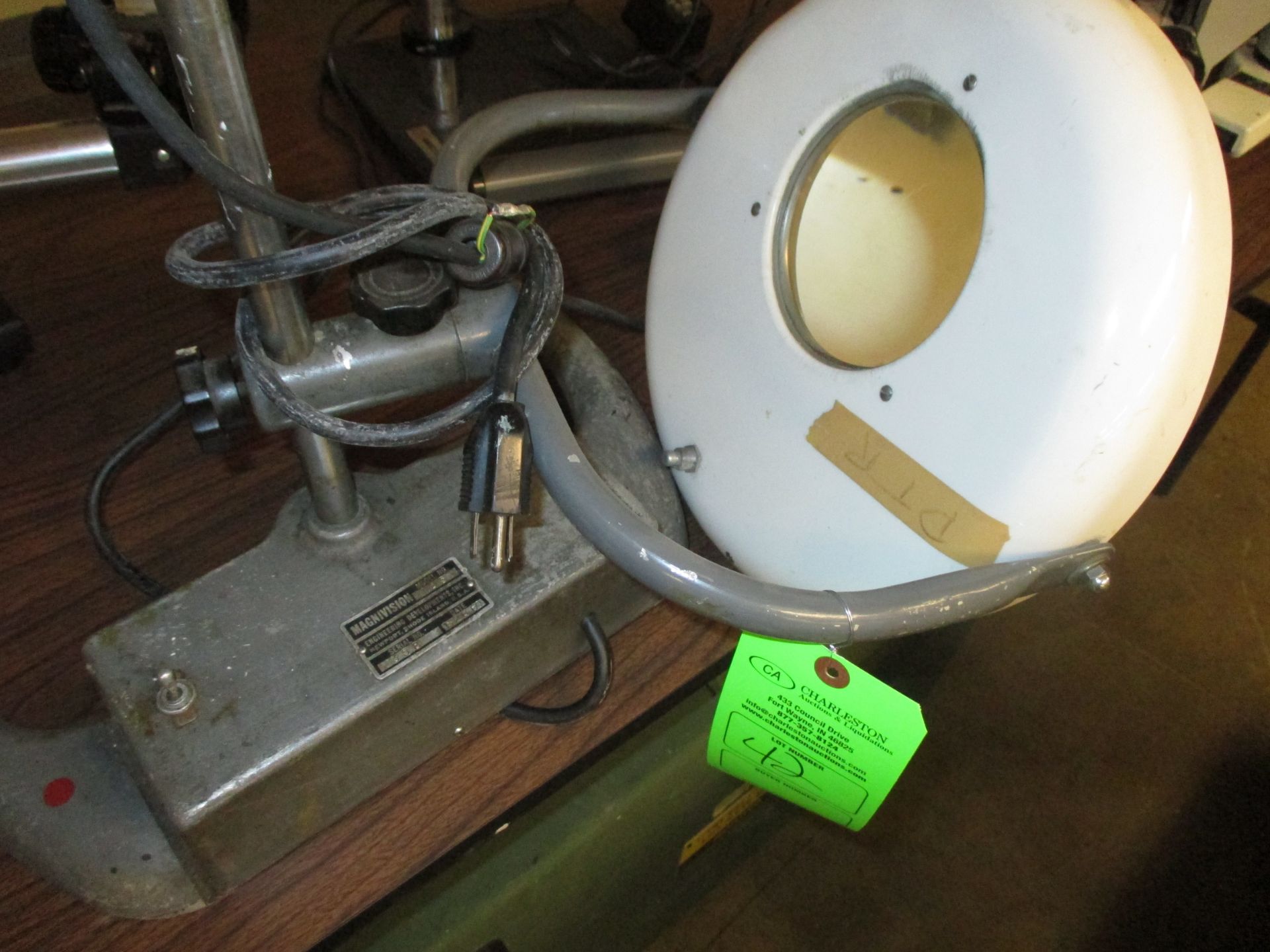 MAGNIVISION MAGNIFYING LAMP (Multiple locations. Please see full description)