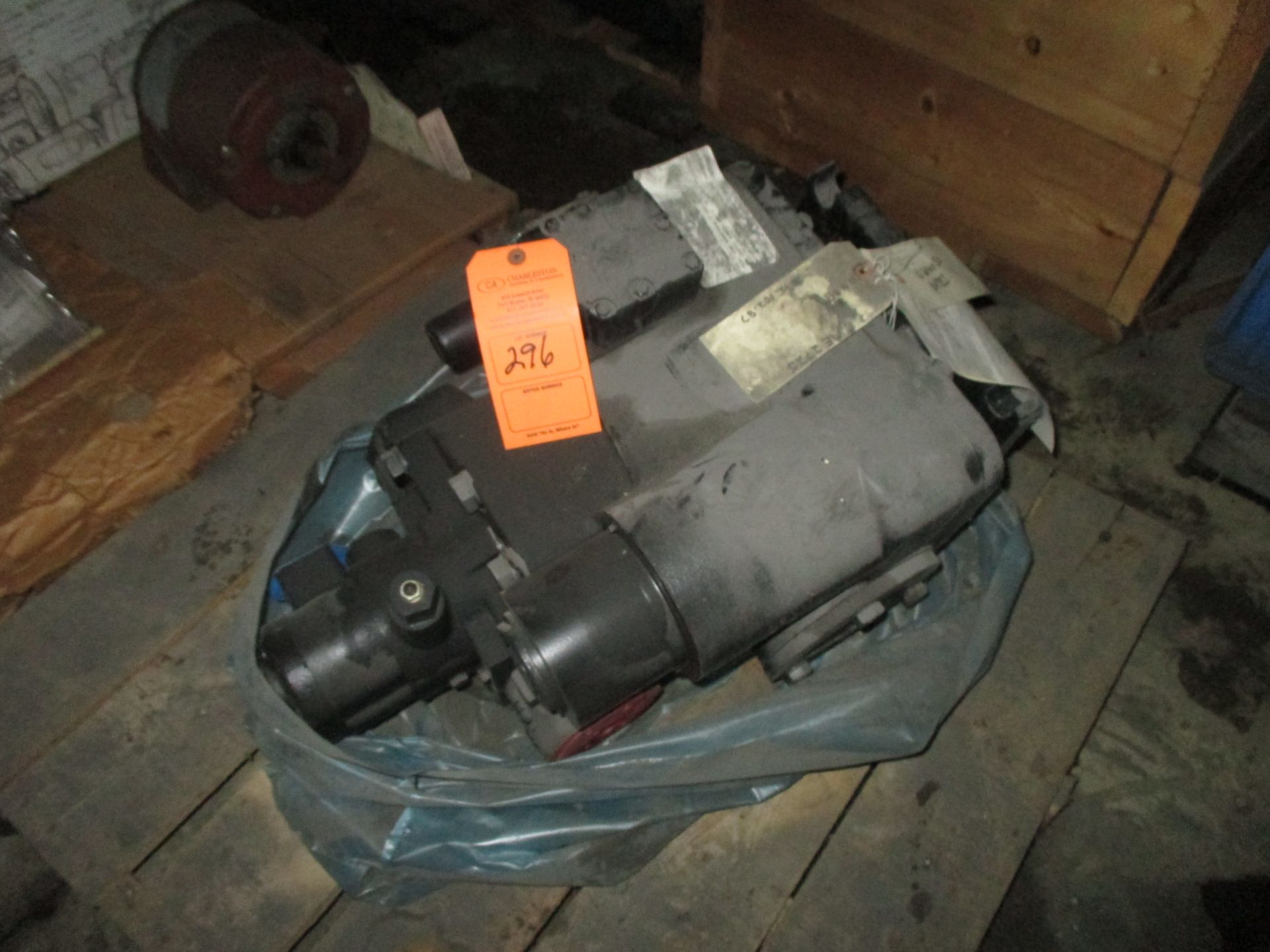 SUNDSTRAND PUMP; M# ME2725(LOCATED AT 7939 BOWLING GREEN RD, CANEYVILLE, KY 42721)