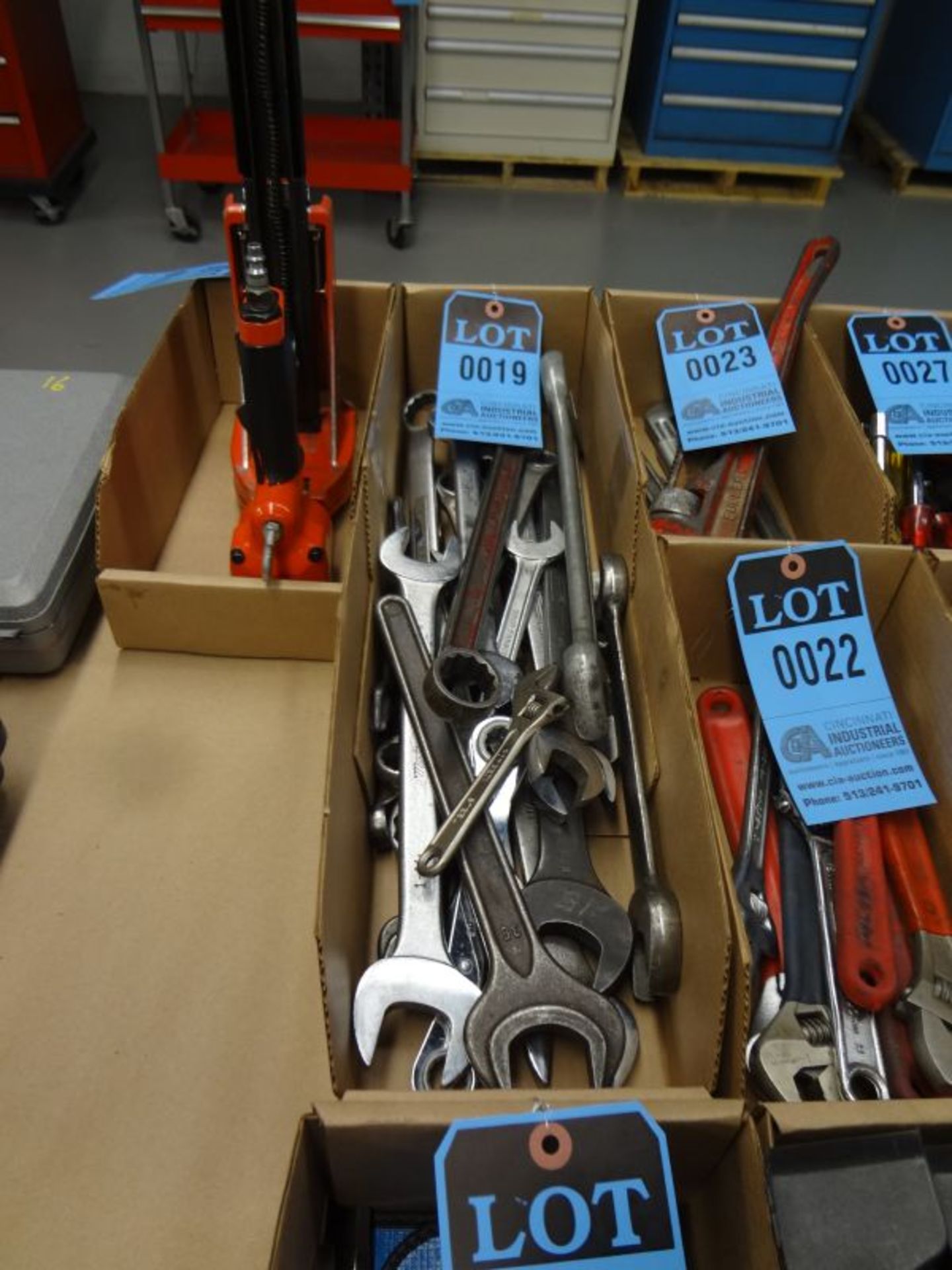 (LOT) COMBINATION WRENCHES