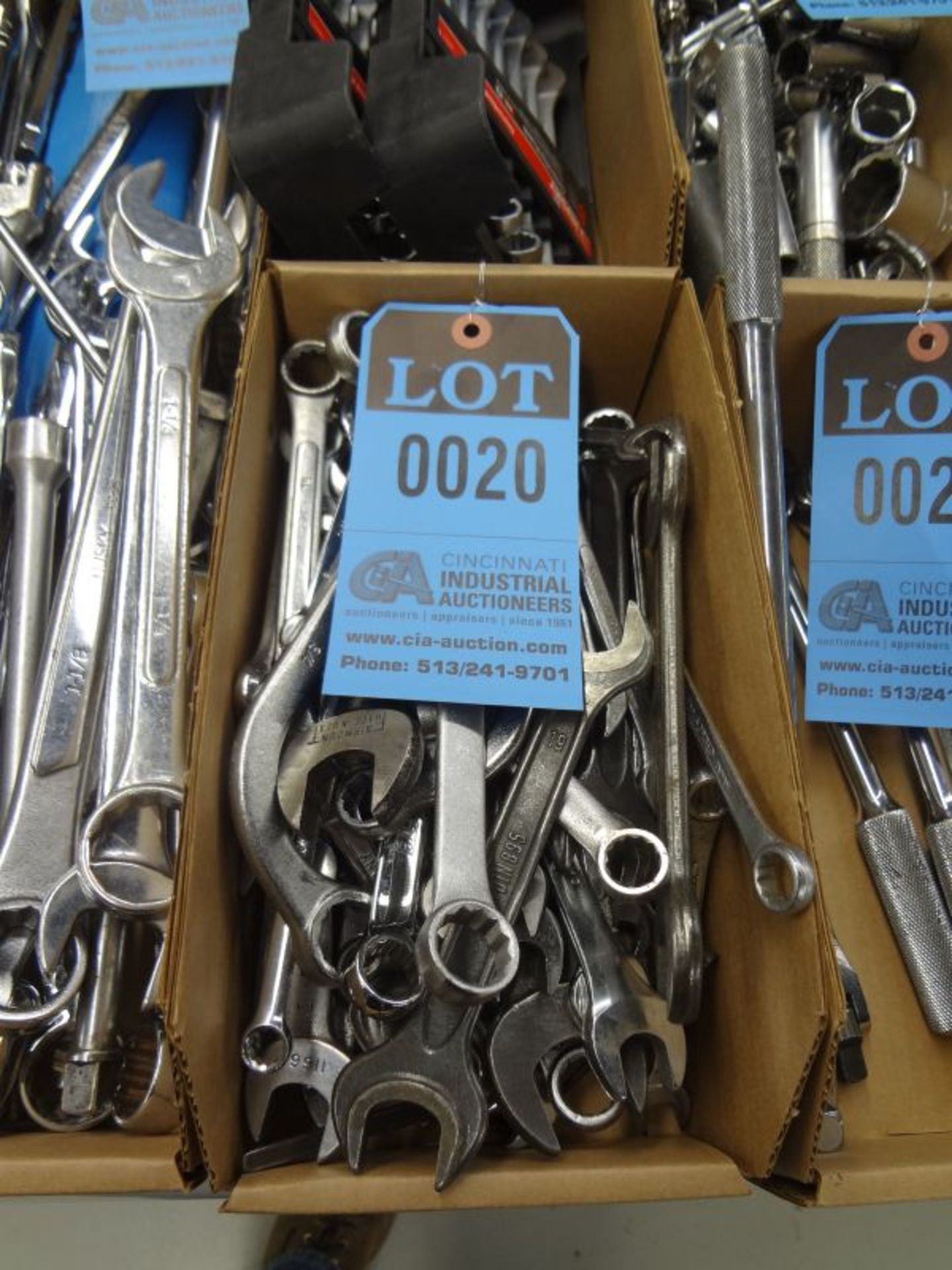 (LOT) COMBINATION WRENCHES