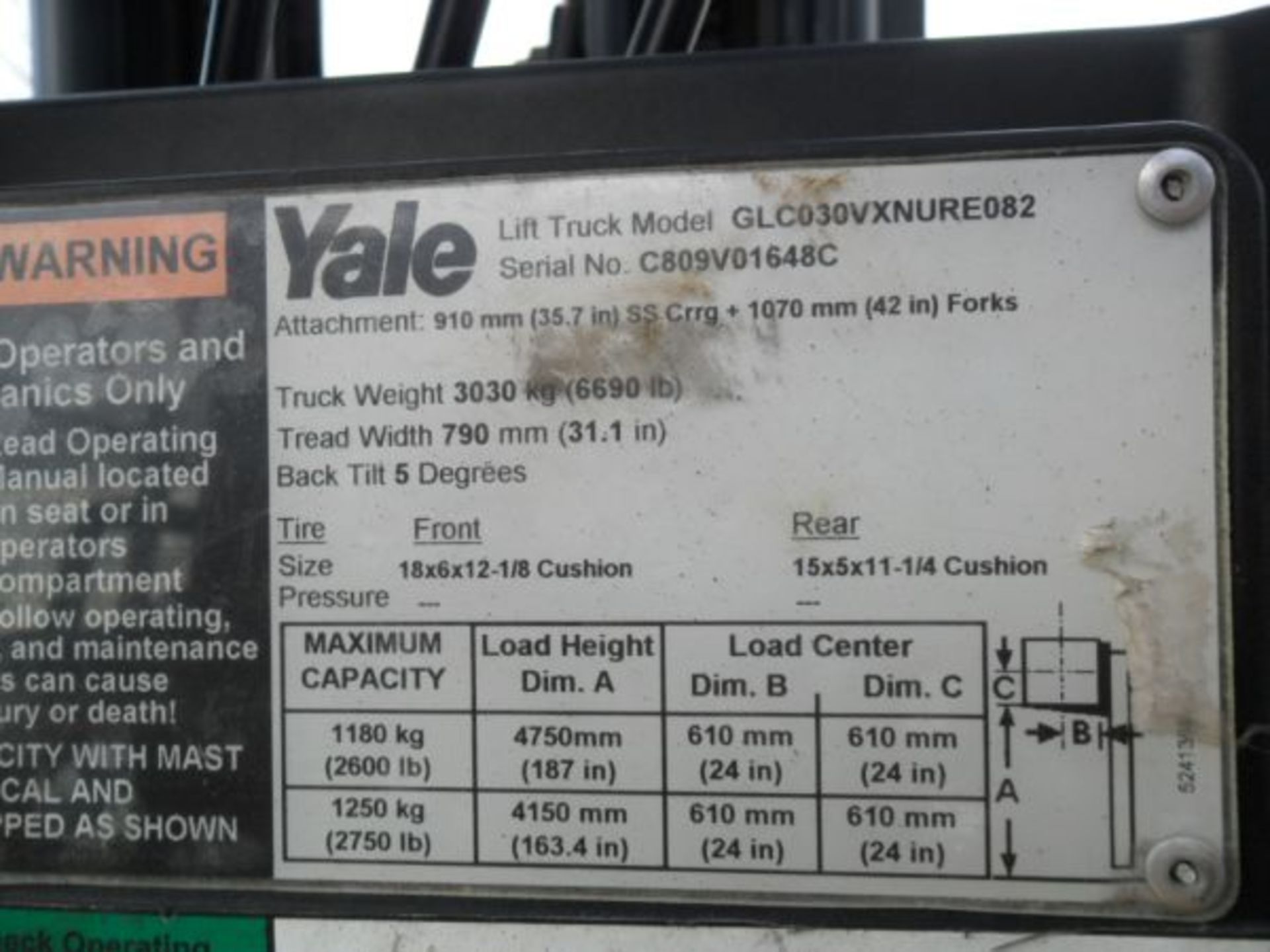 3,000 LB YALE MODEL GLC030VXNURE082 SOLID TIRE LP GAS LIFT TRUCK; S/N C809V01648C, 3-STAGE MAST, 82" - Image 4 of 4